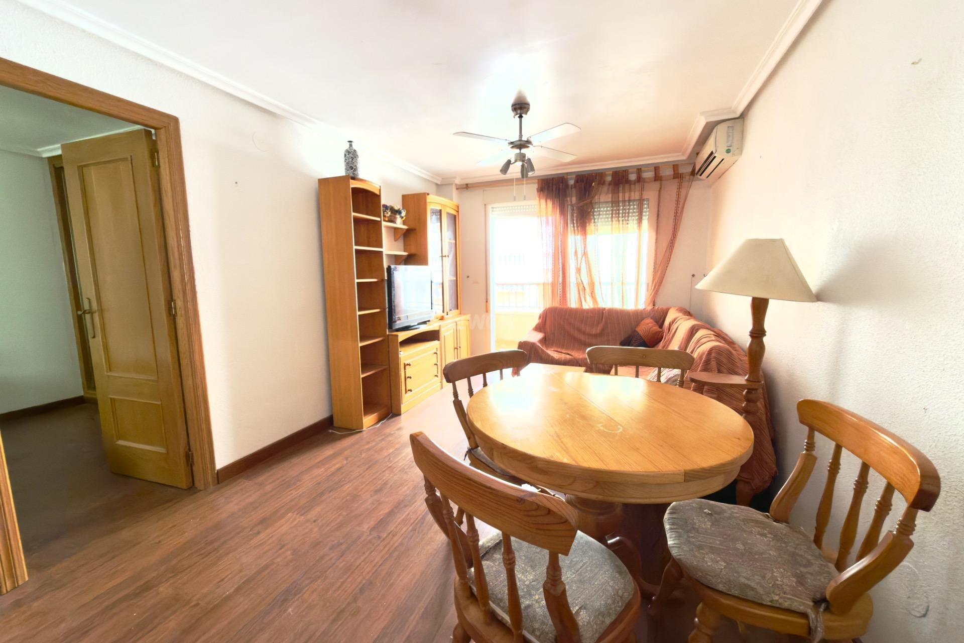 Odsprzedaż - Mieszkanie w bloku - Torrevieja - PARQUE DE LAS NACIONES