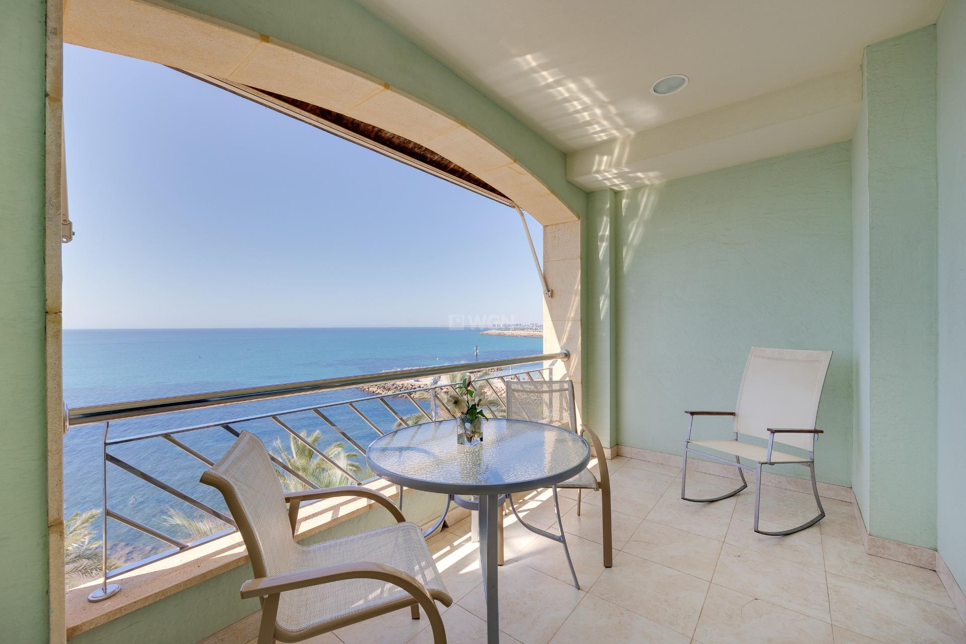 Odsprzedaż - Mieszkanie w bloku - Torrevieja - Paseo Maritimo