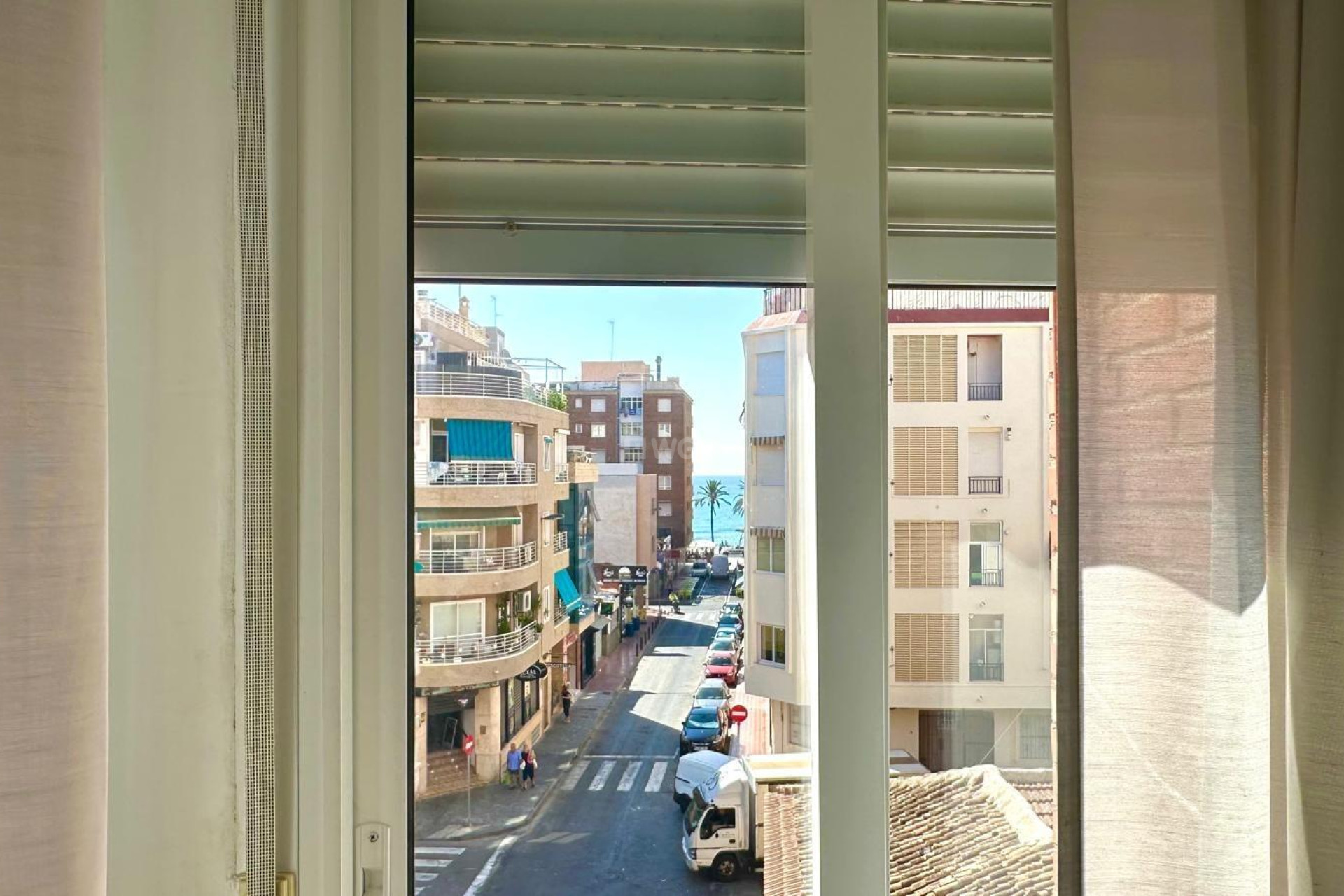 Odsprzedaż - Mieszkanie w bloku - Torrevieja - Paseo Maritimo