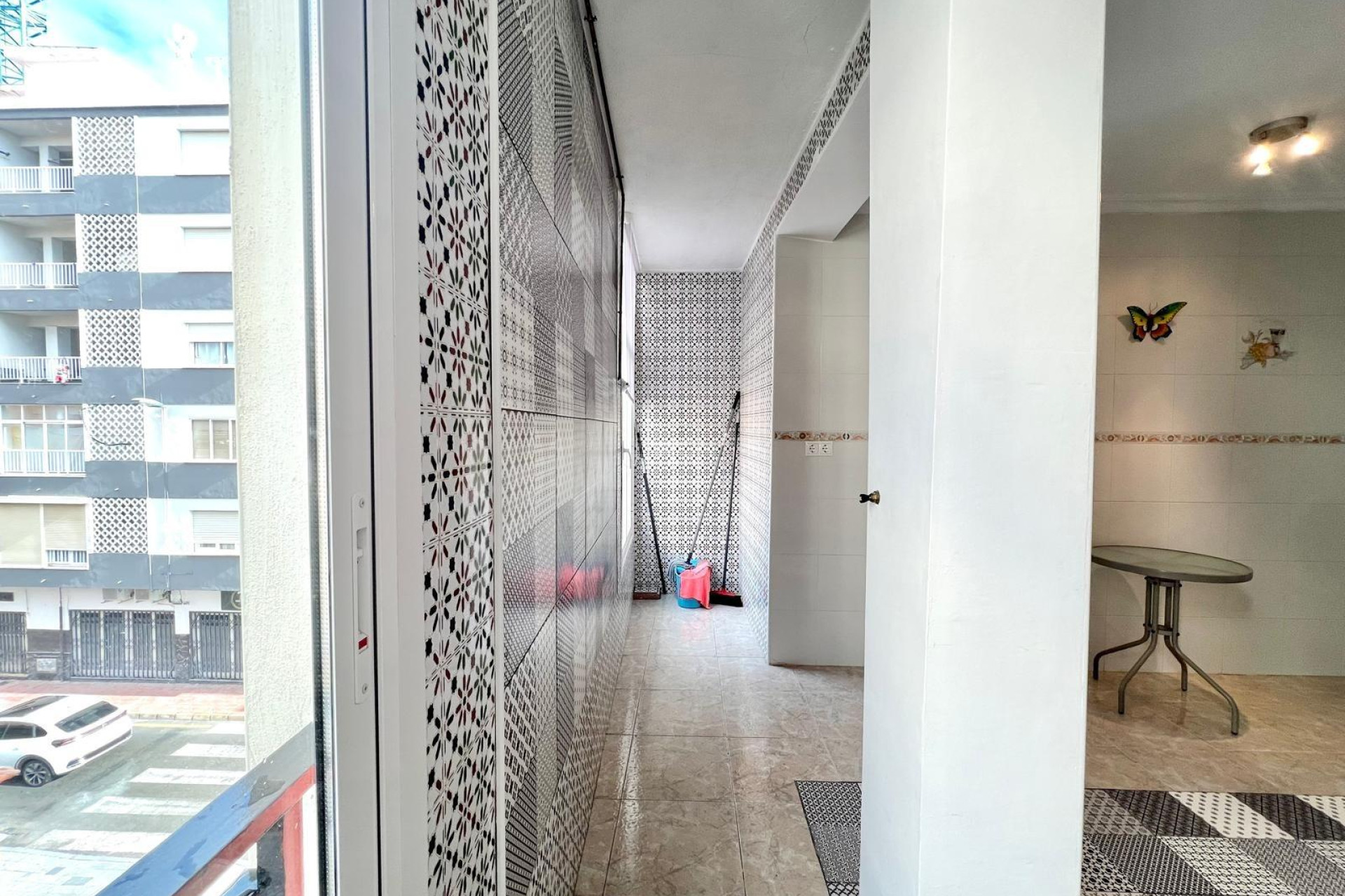 Odsprzedaż - Mieszkanie w bloku - Torrevieja - Paseo Maritimo