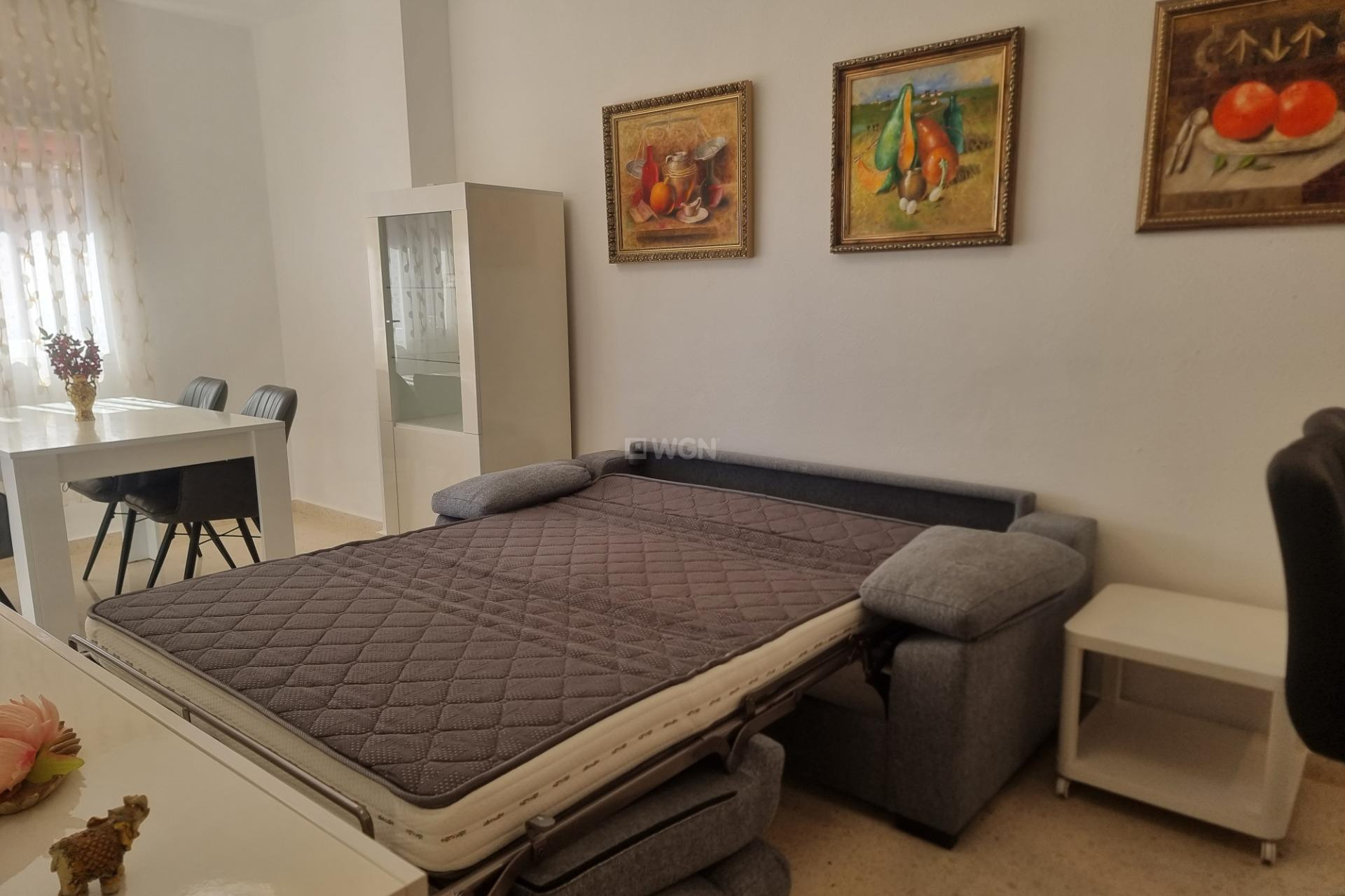 Odsprzedaż - Mieszkanie w bloku - Torrevieja - Playa de los Locos