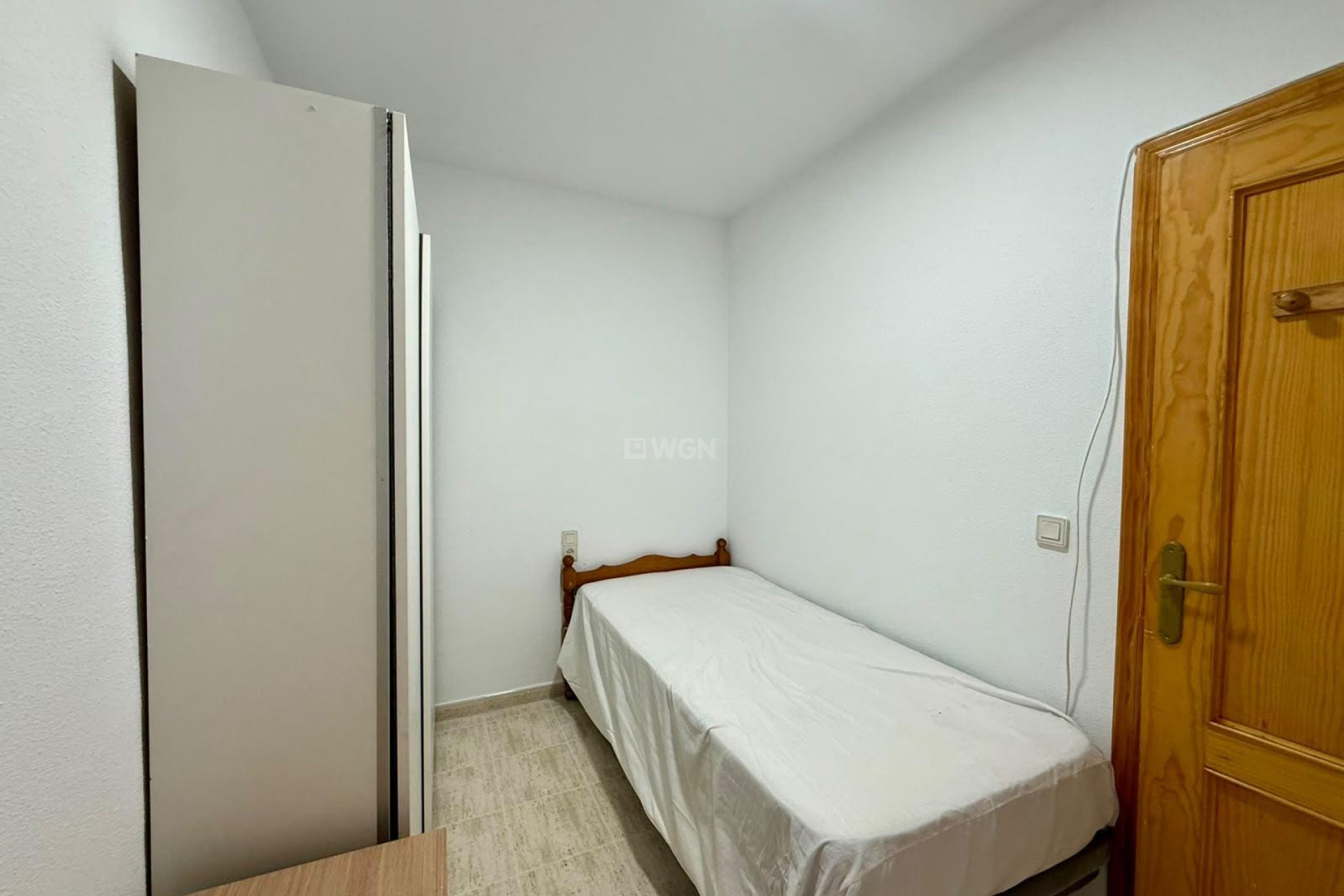 Odsprzedaż - Mieszkanie w bloku - Torrevieja - Playa de los Locos