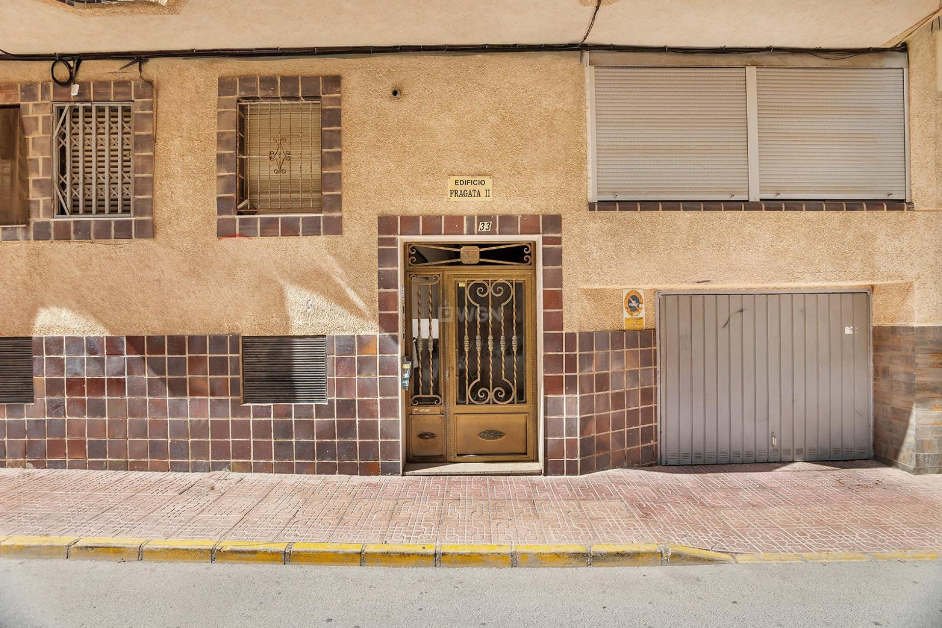 Odsprzedaż - Mieszkanie w bloku - Torrevieja - Playa de los Locos