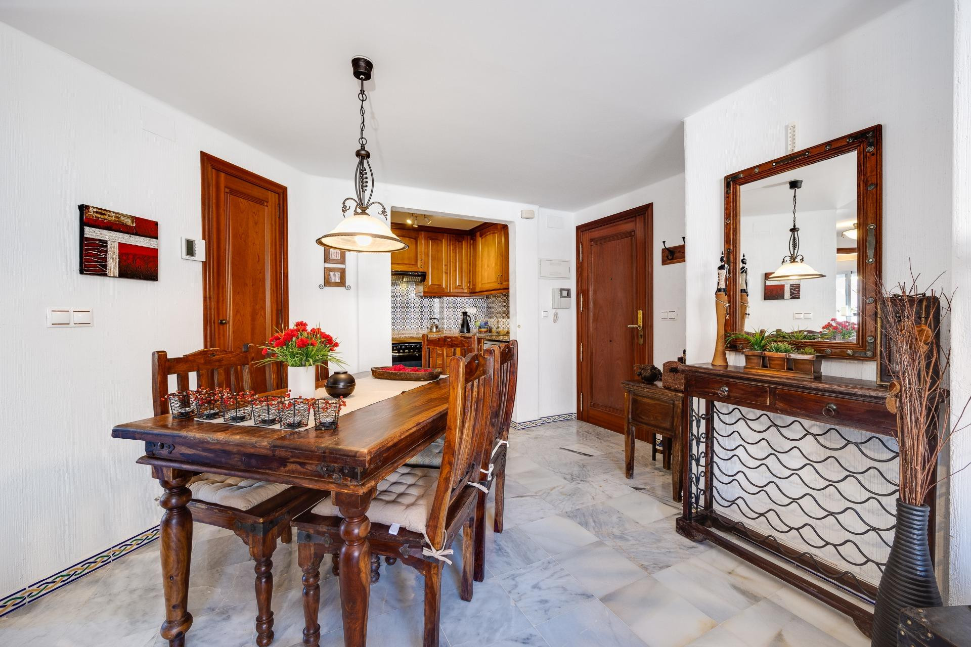 Odsprzedaż - Mieszkanie w bloku - Torrevieja - Playa de los Locos