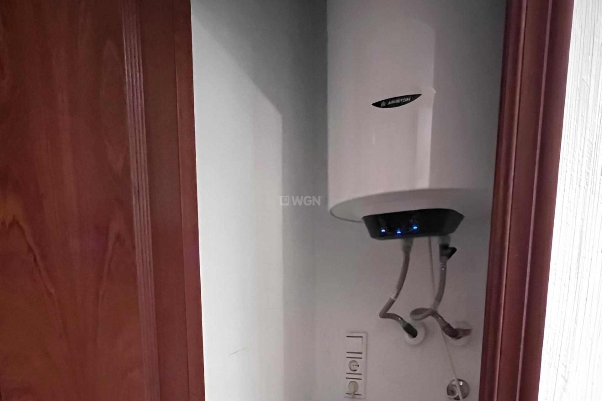 Odsprzedaż - Mieszkanie w bloku - Torrevieja - Playa de los Locos