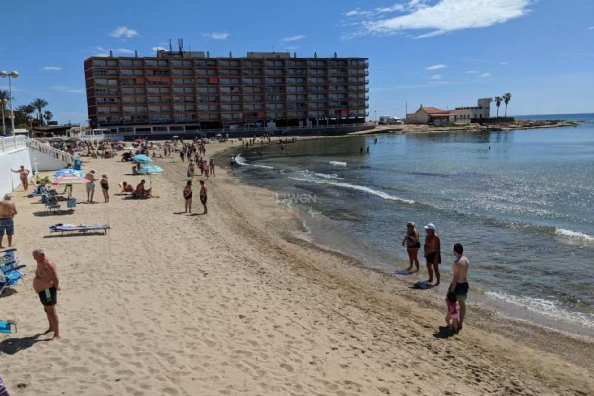 Odsprzedaż - Mieszkanie w bloku - Torrevieja - Playa de los Locos