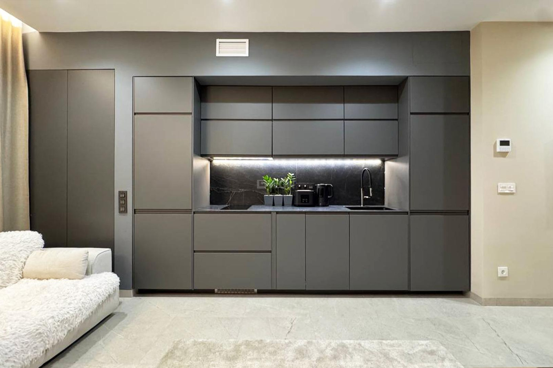 Odsprzedaż - Mieszkanie w bloku - Torrevieja - Playa de los Locos