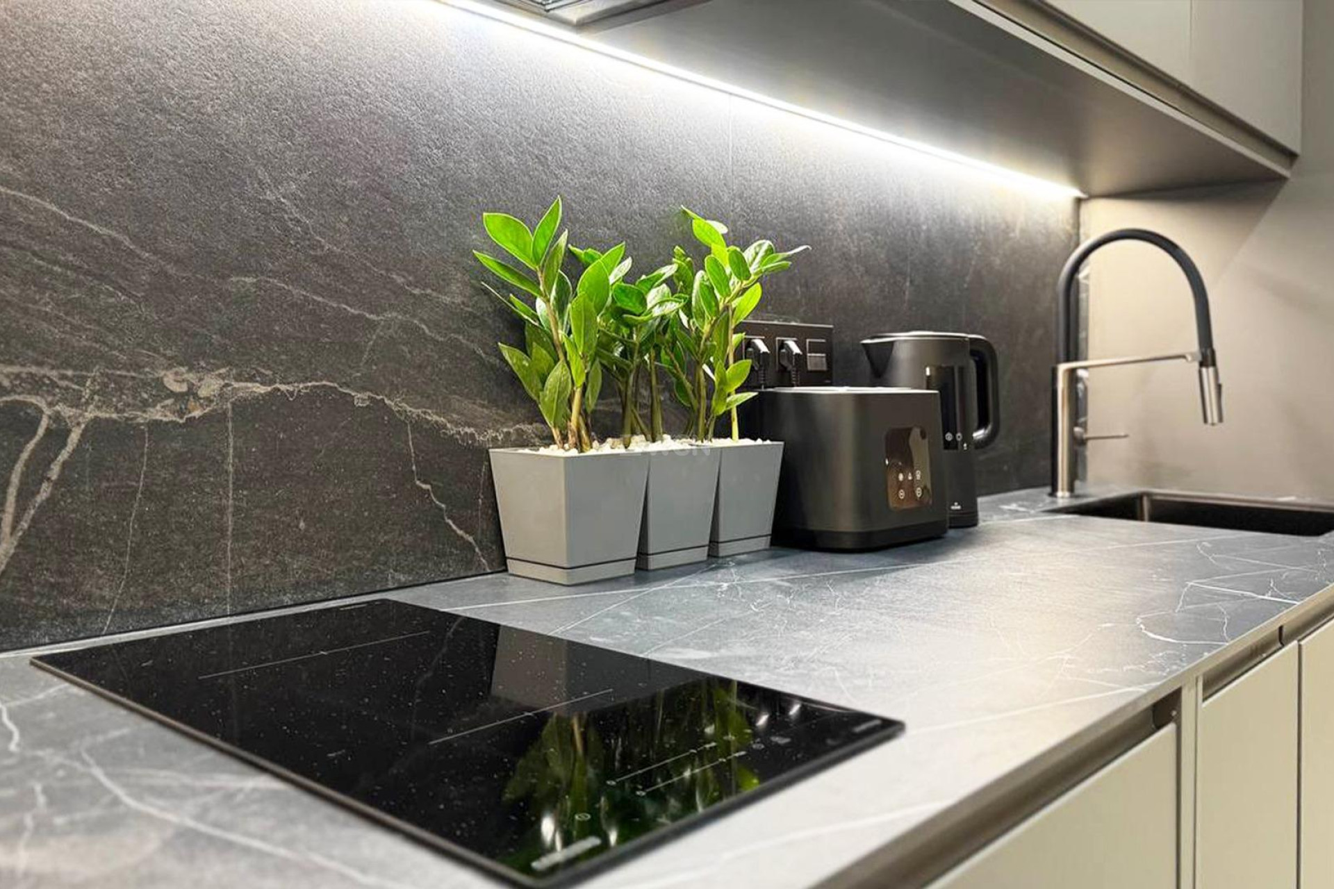 Odsprzedaż - Mieszkanie w bloku - Torrevieja - Playa de los Locos