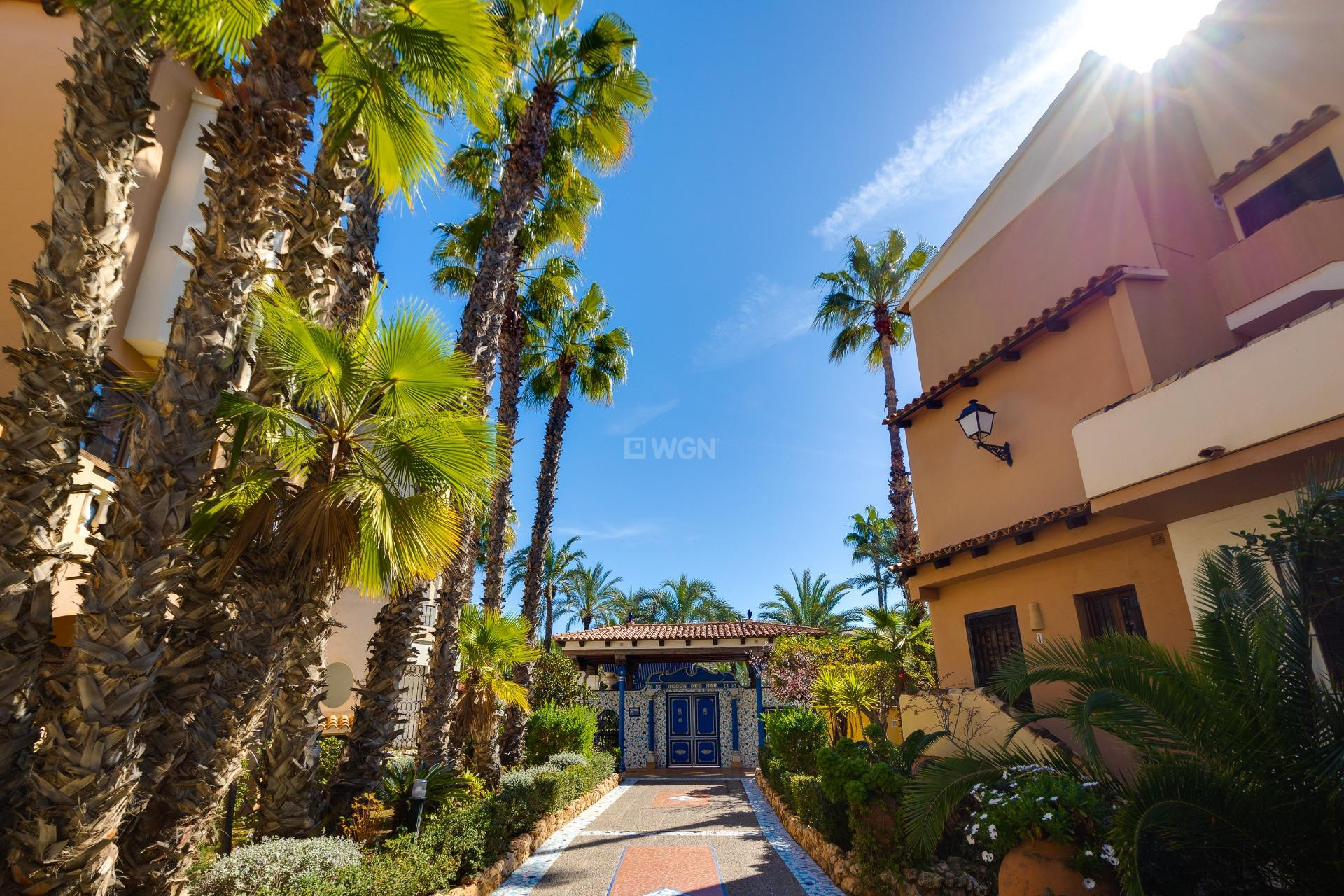 Odsprzedaż - Mieszkanie w bloku - Torrevieja - Playa de los Locos