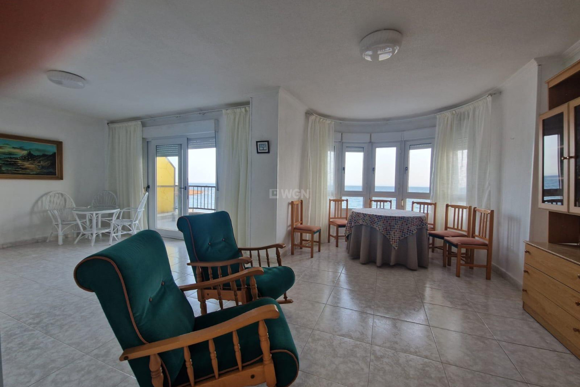 Odsprzedaż - Mieszkanie w bloku - Torrevieja - Playa de los Locos