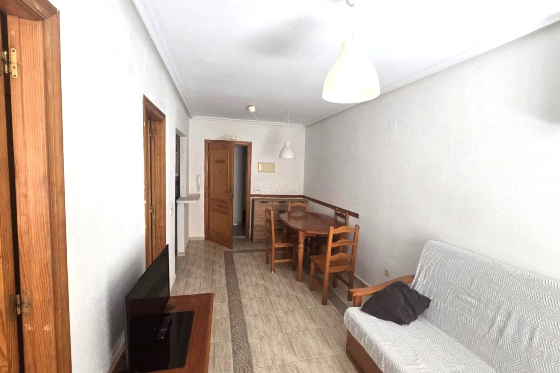 Odsprzedaż - Mieszkanie w bloku - Torrevieja - Playa de los Locos