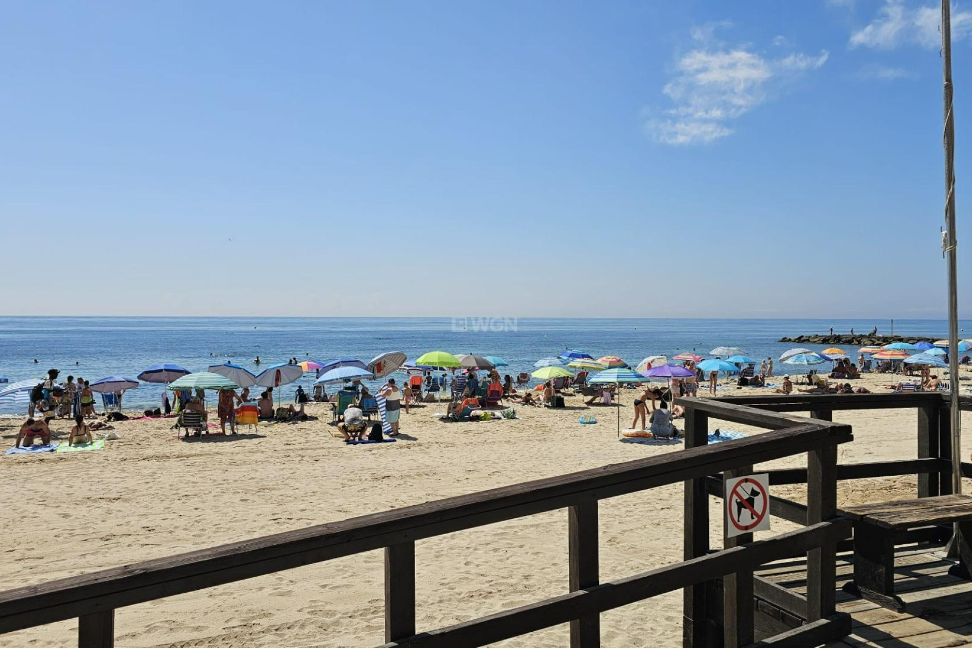 Odsprzedaż - Mieszkanie w bloku - Torrevieja - Playa de los Locos