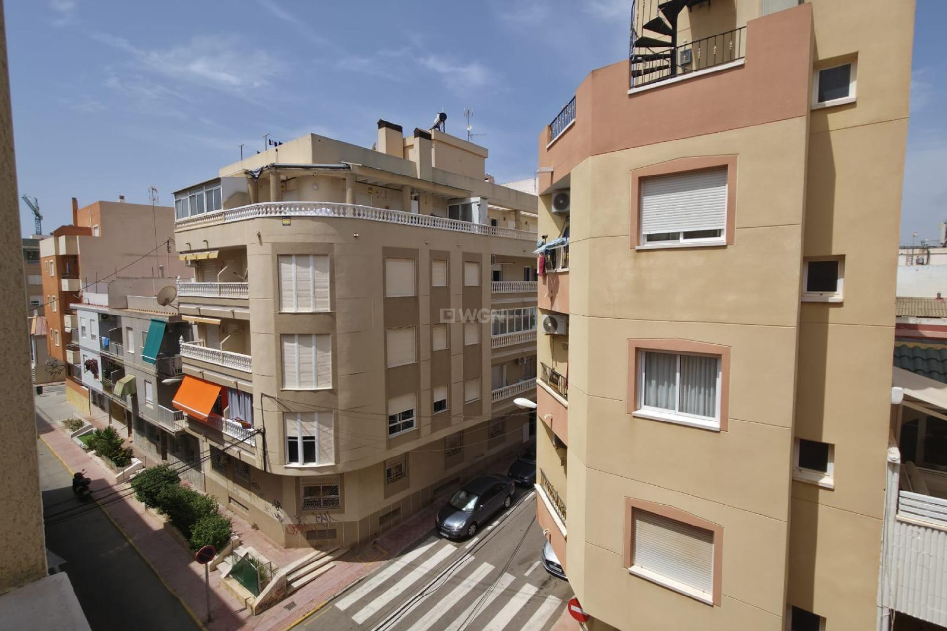 Odsprzedaż - Mieszkanie w bloku - Torrevieja - Playa de los Locos