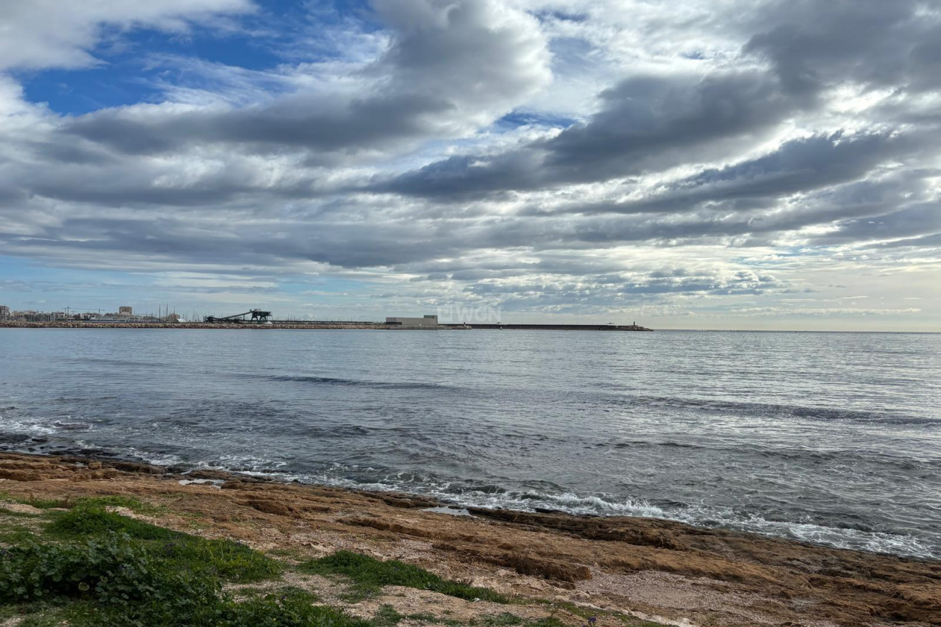 Odsprzedaż - Mieszkanie w bloku - Torrevieja - Playa De Los Naufragos