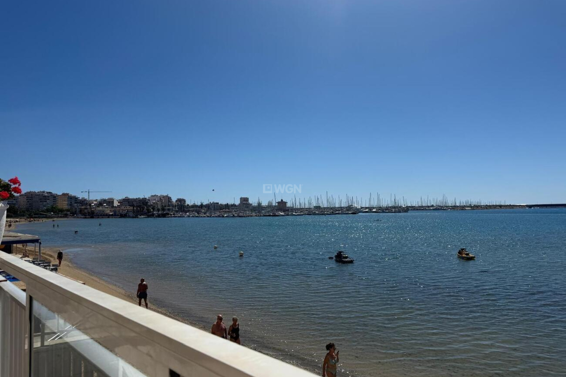 Odsprzedaż - Mieszkanie w bloku - Torrevieja - Playa del Acequión