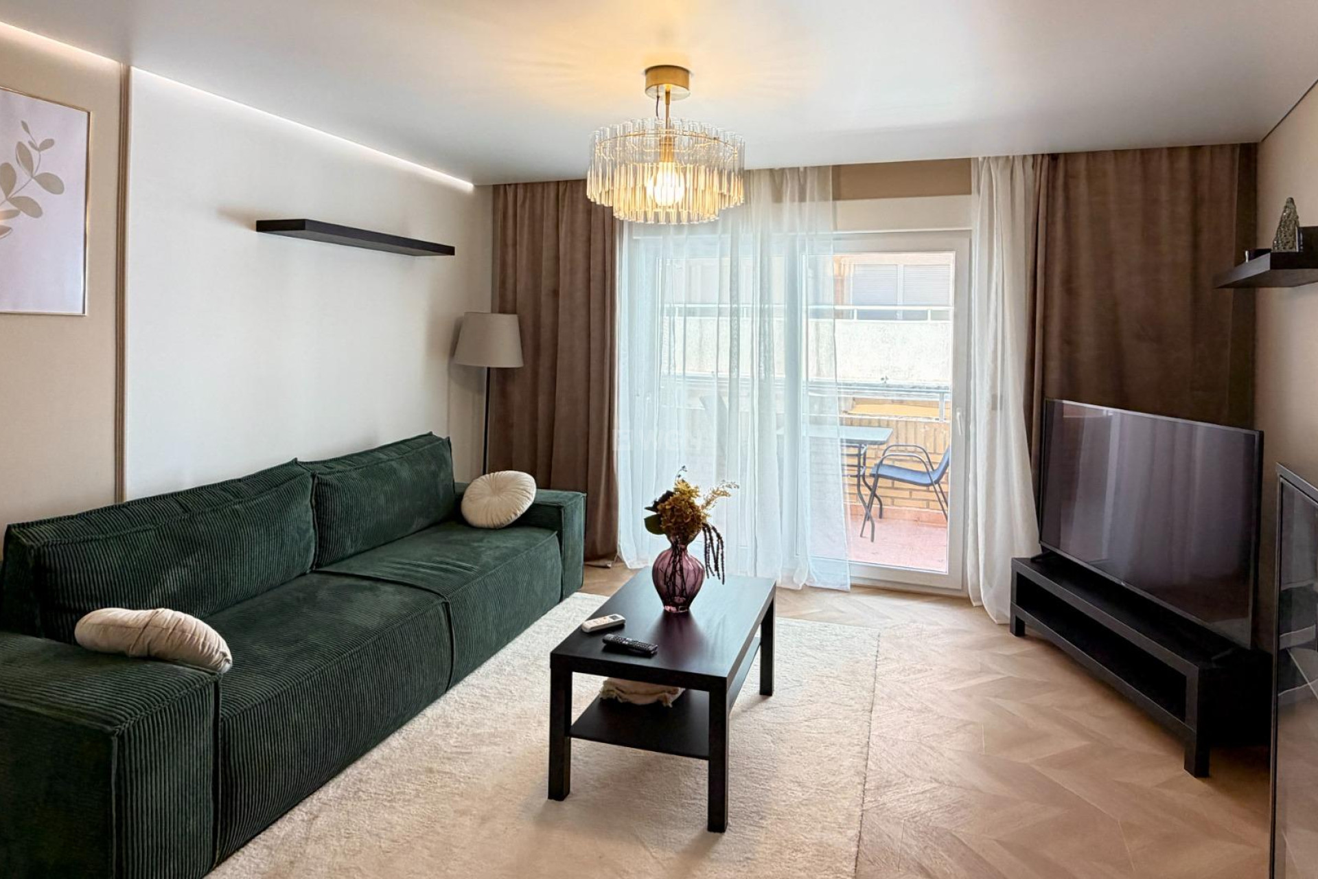 Odsprzedaż - Mieszkanie w bloku - Torrevieja - Playa del Cura