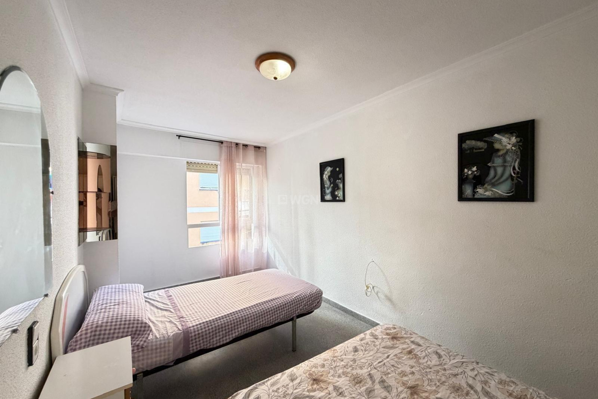 Odsprzedaż - Mieszkanie w bloku - Torrevieja - Playa del Cura