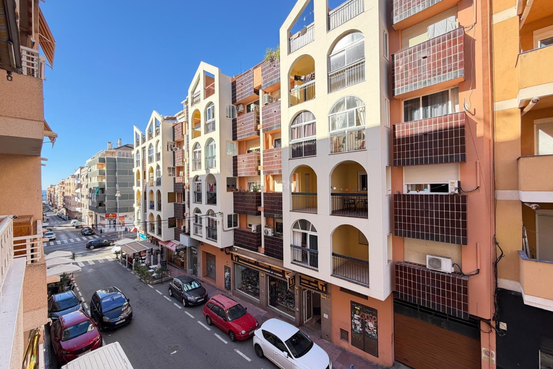 Odsprzedaż - Mieszkanie w bloku - Torrevieja - Playa del Cura