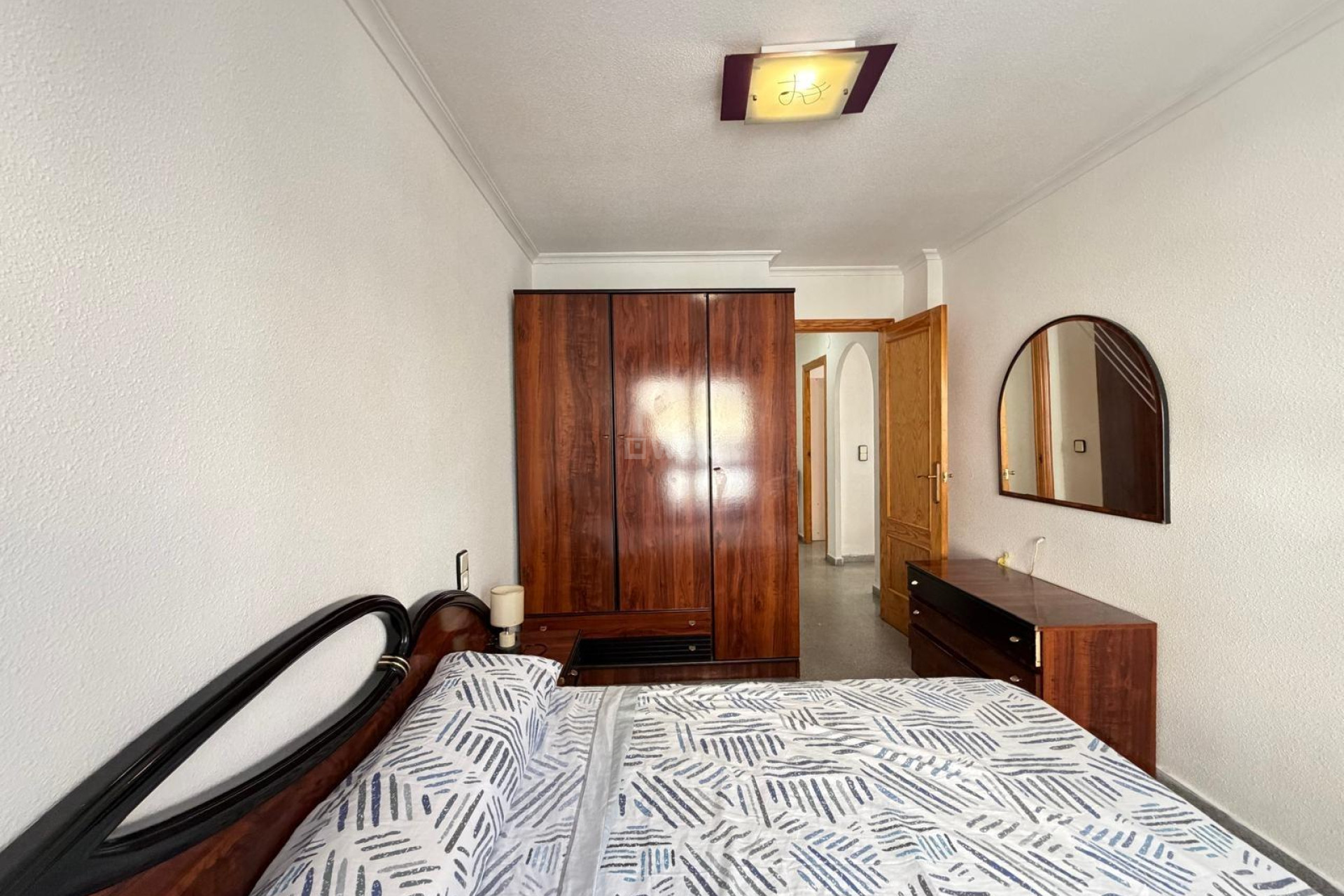 Odsprzedaż - Mieszkanie w bloku - Torrevieja - Playa del Cura