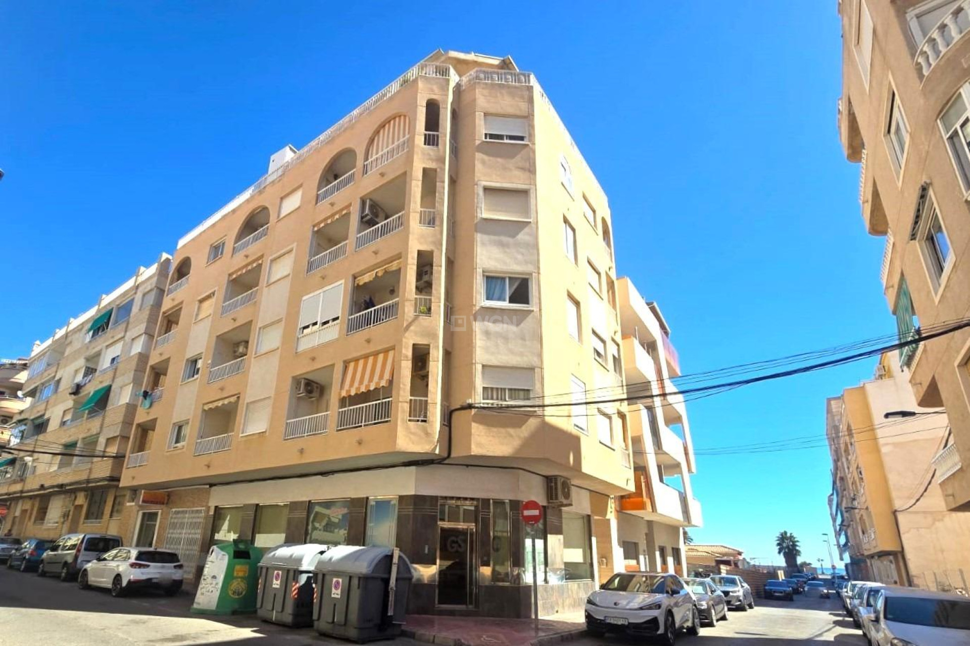 Odsprzedaż - Mieszkanie w bloku - Torrevieja - Playa del Cura