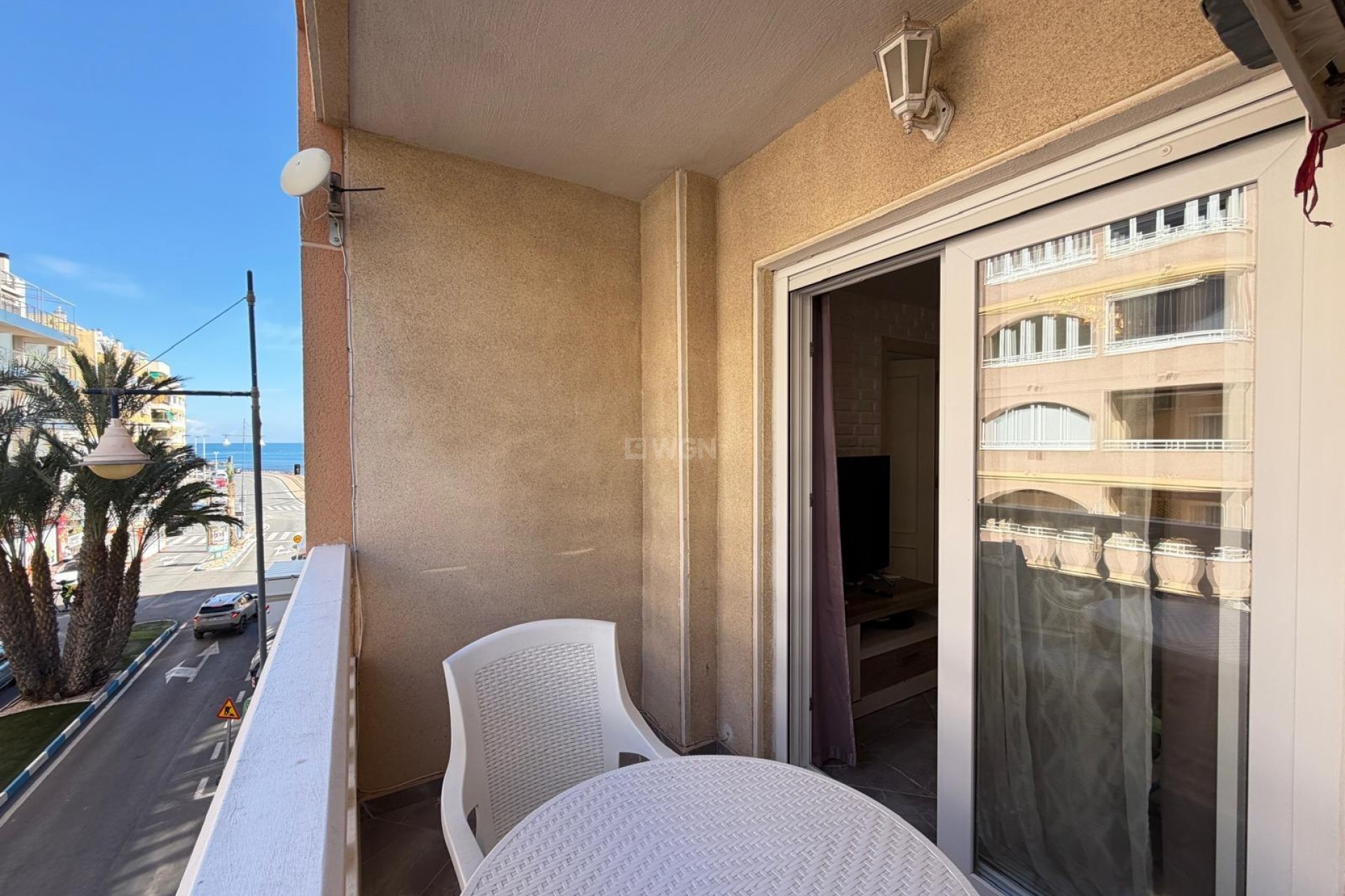 Odsprzedaż - Mieszkanie w bloku - Torrevieja - Playa del Cura