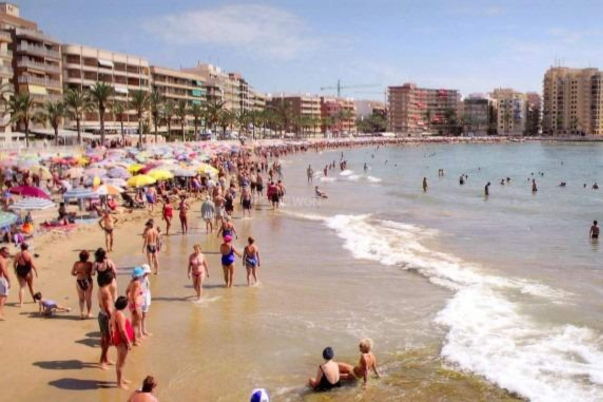 Odsprzedaż - Mieszkanie w bloku - Torrevieja - Playa del Cura