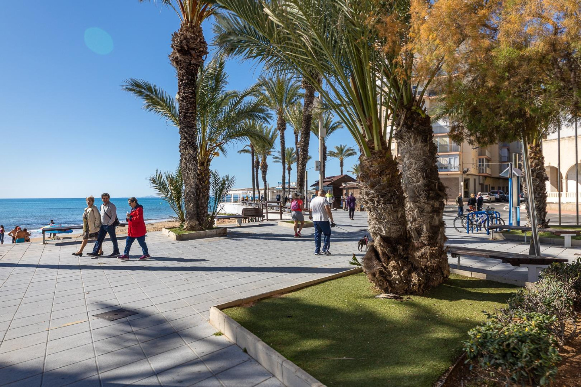 Odsprzedaż - Mieszkanie w bloku - Torrevieja - Playa del Cura