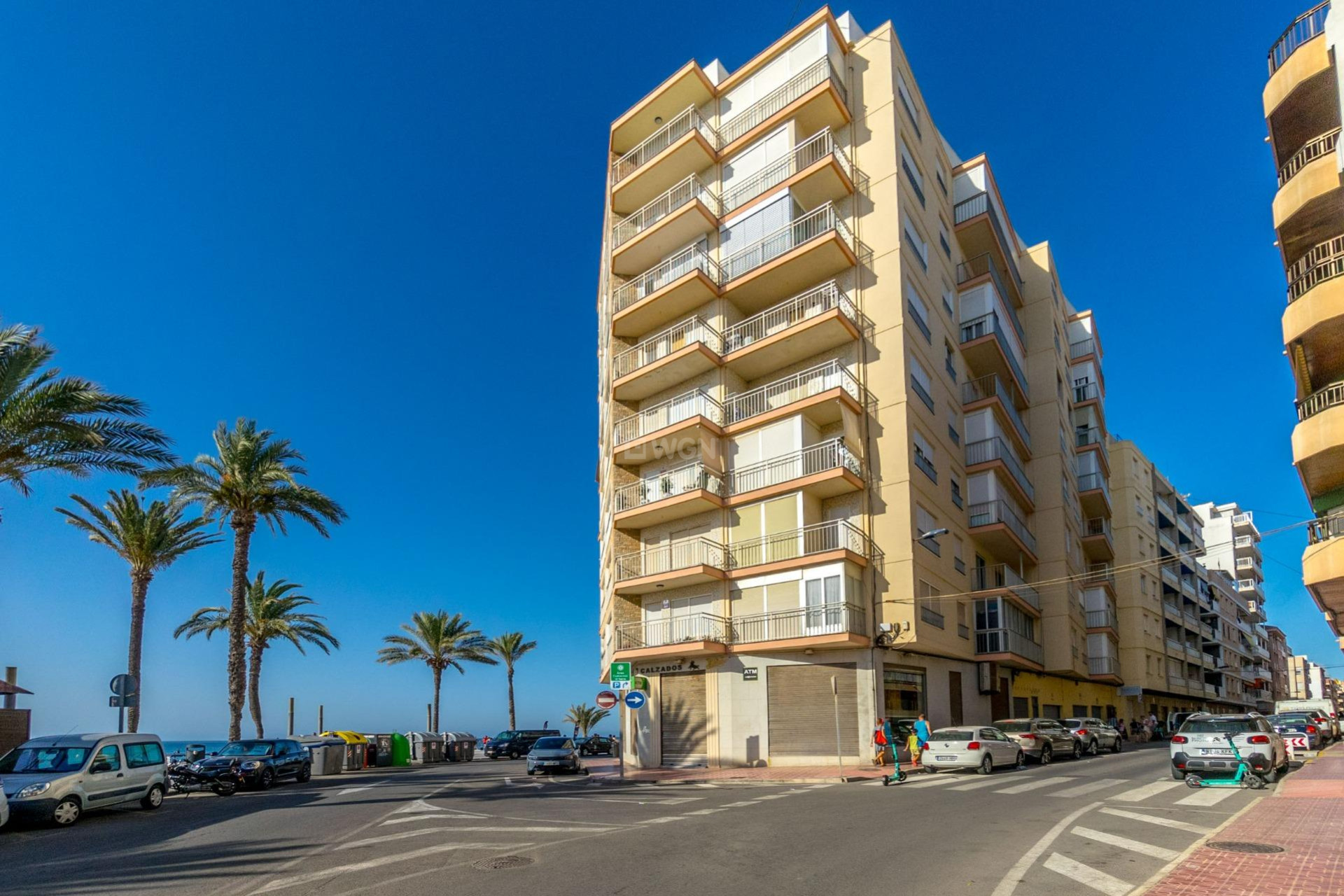 Odsprzedaż - Mieszkanie w bloku - Torrevieja - Playa del Cura