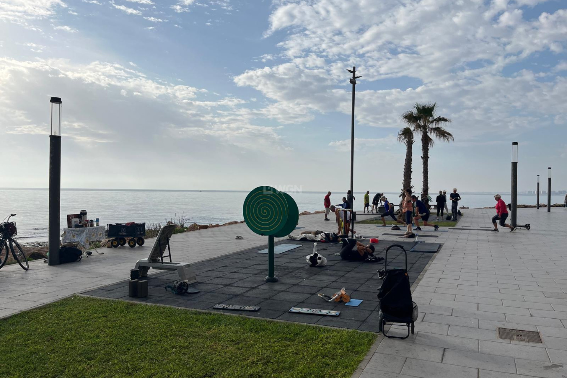 Odsprzedaż - Mieszkanie w bloku - Torrevieja - Playa del Cura