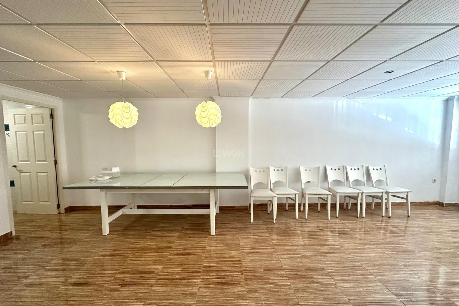 Odsprzedaż - Mieszkanie w bloku - Torrevieja - Playa del Cura