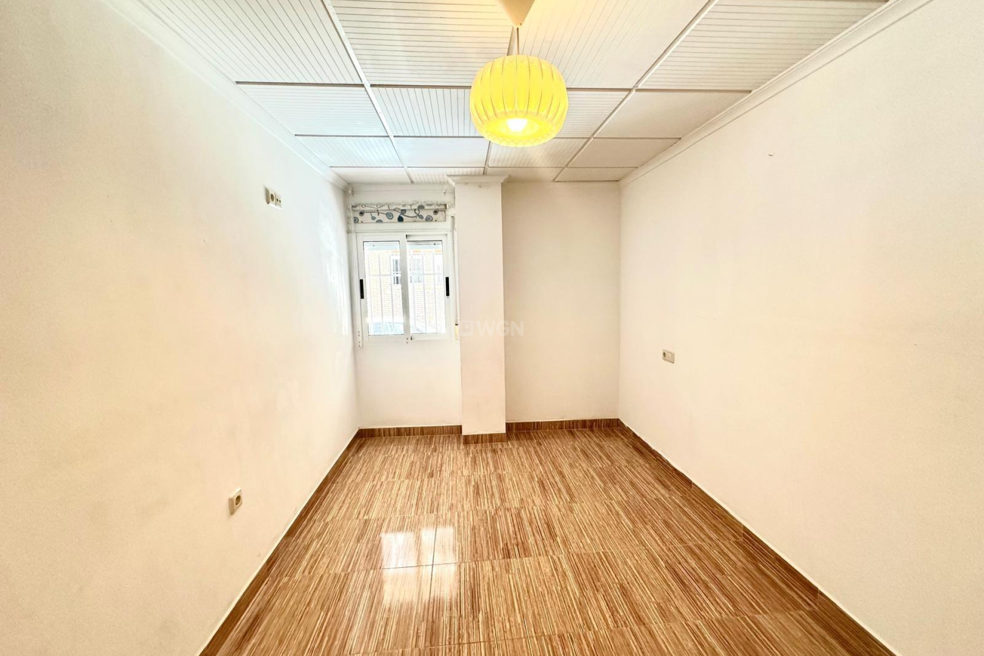 Odsprzedaż - Mieszkanie w bloku - Torrevieja - Playa del Cura