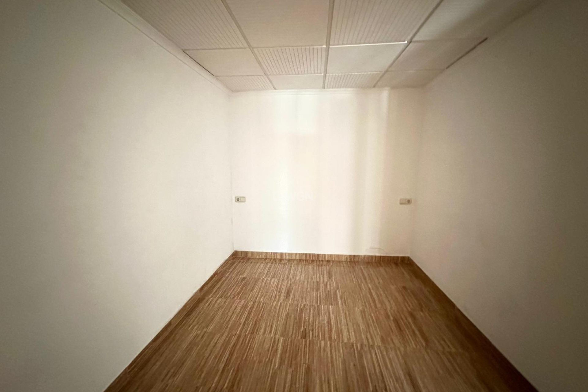 Odsprzedaż - Mieszkanie w bloku - Torrevieja - Playa del Cura