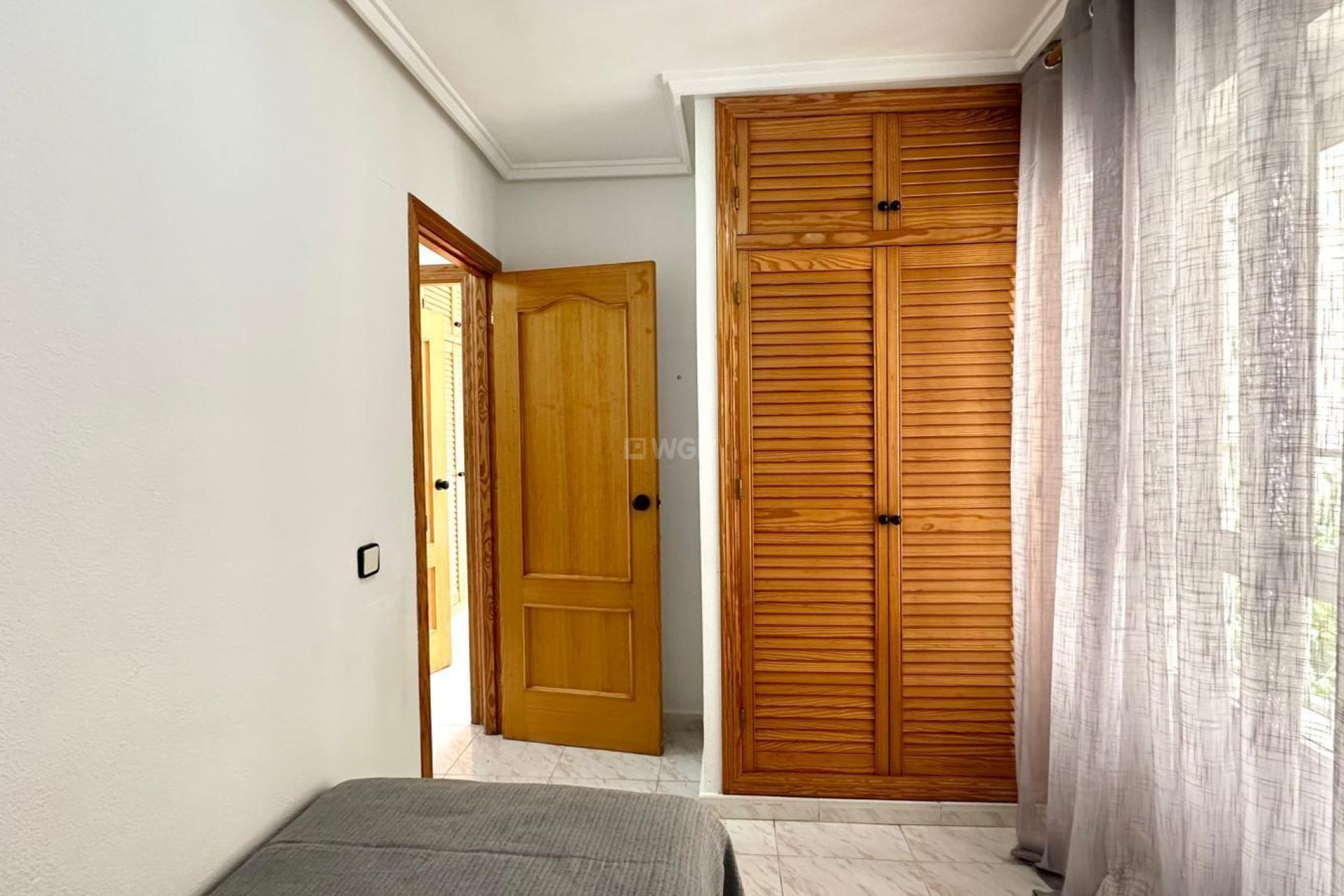 Odsprzedaż - Mieszkanie w bloku - Torrevieja - Playa del Cura