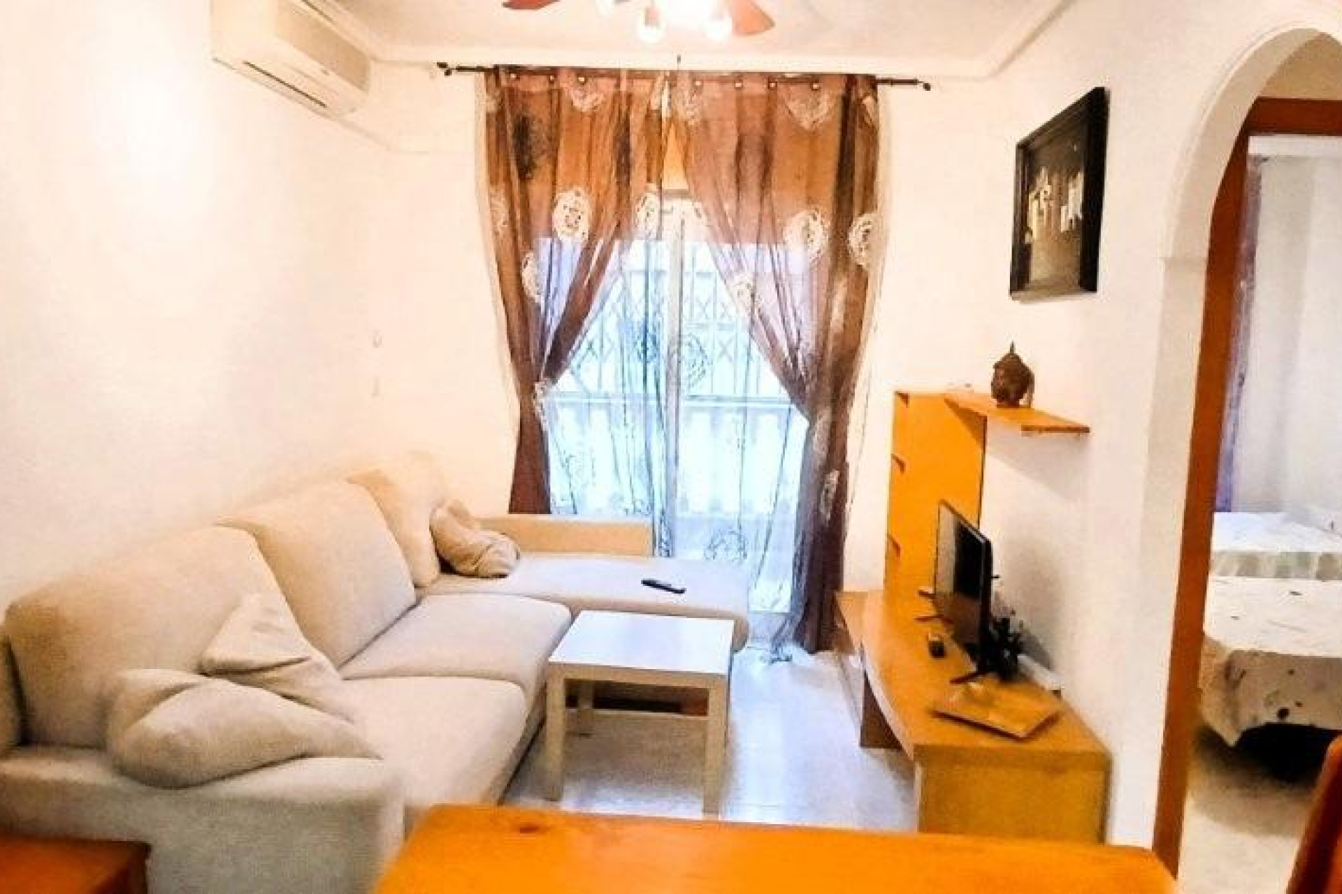 Odsprzedaż - Mieszkanie w bloku - Torrevieja - Playa del Cura