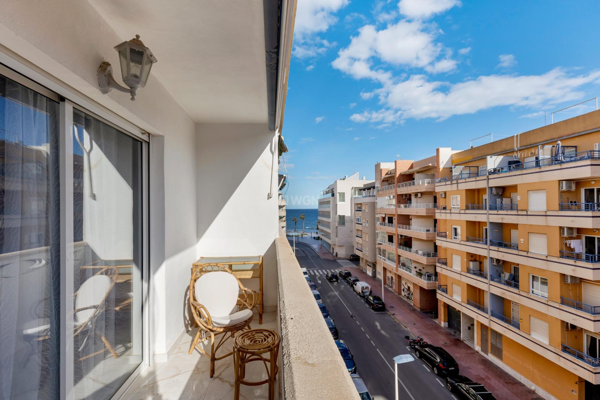 Odsprzedaż - Mieszkanie w bloku - Torrevieja - Playa del Cura