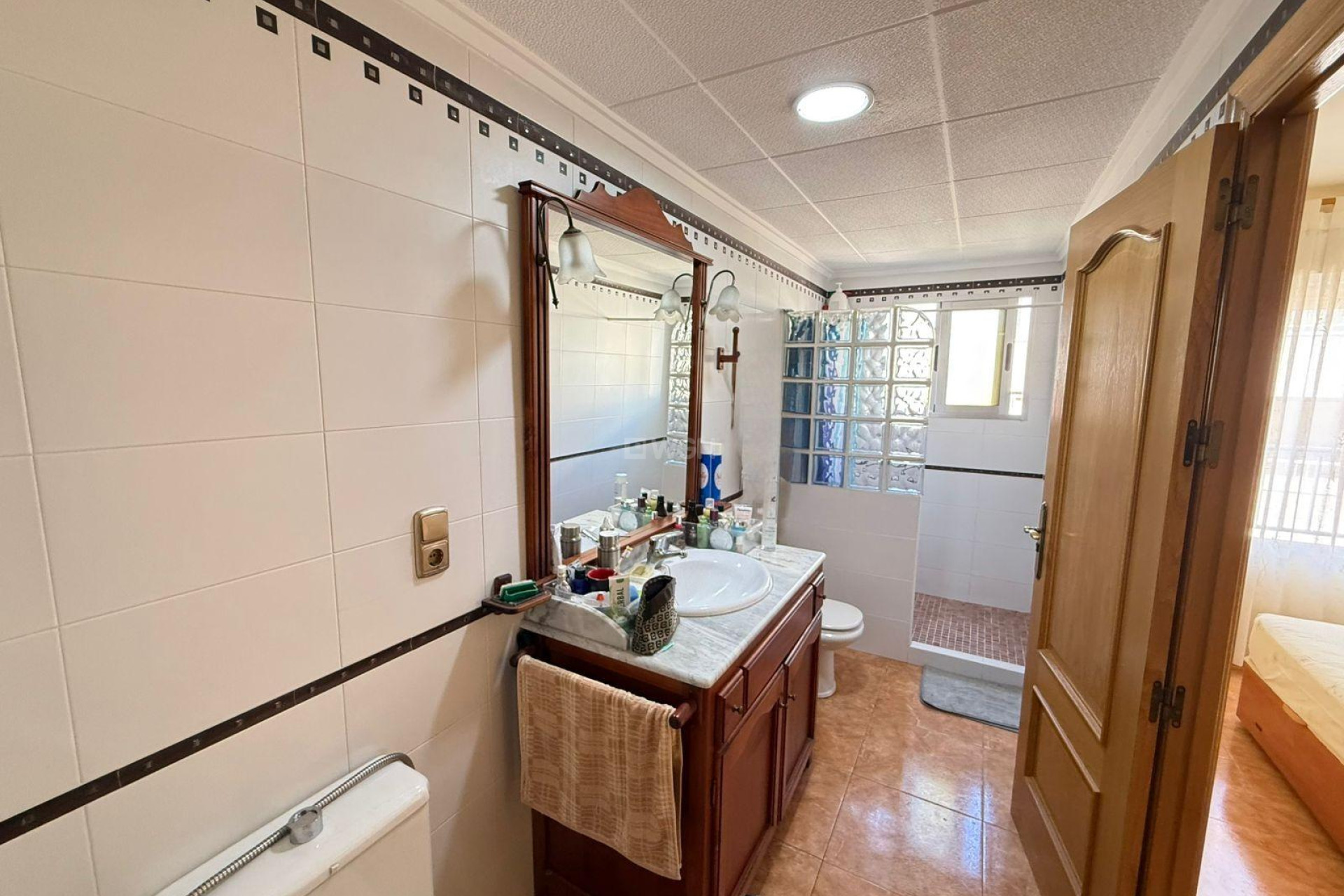 Odsprzedaż - Mieszkanie w bloku - Torrevieja - Playa del Cura