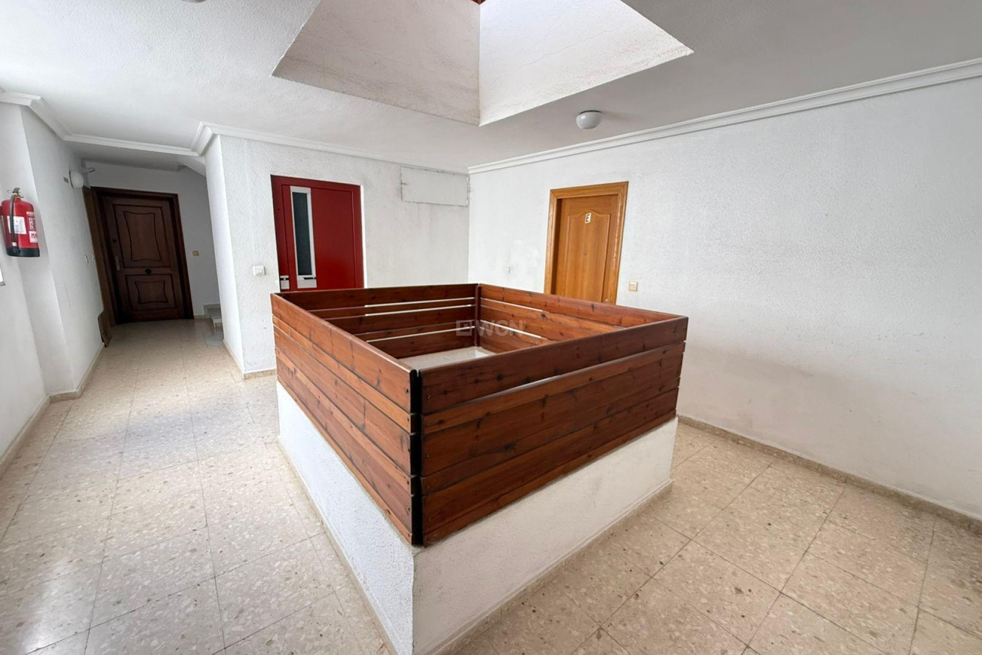 Odsprzedaż - Mieszkanie w bloku - Torrevieja - Playa del Cura