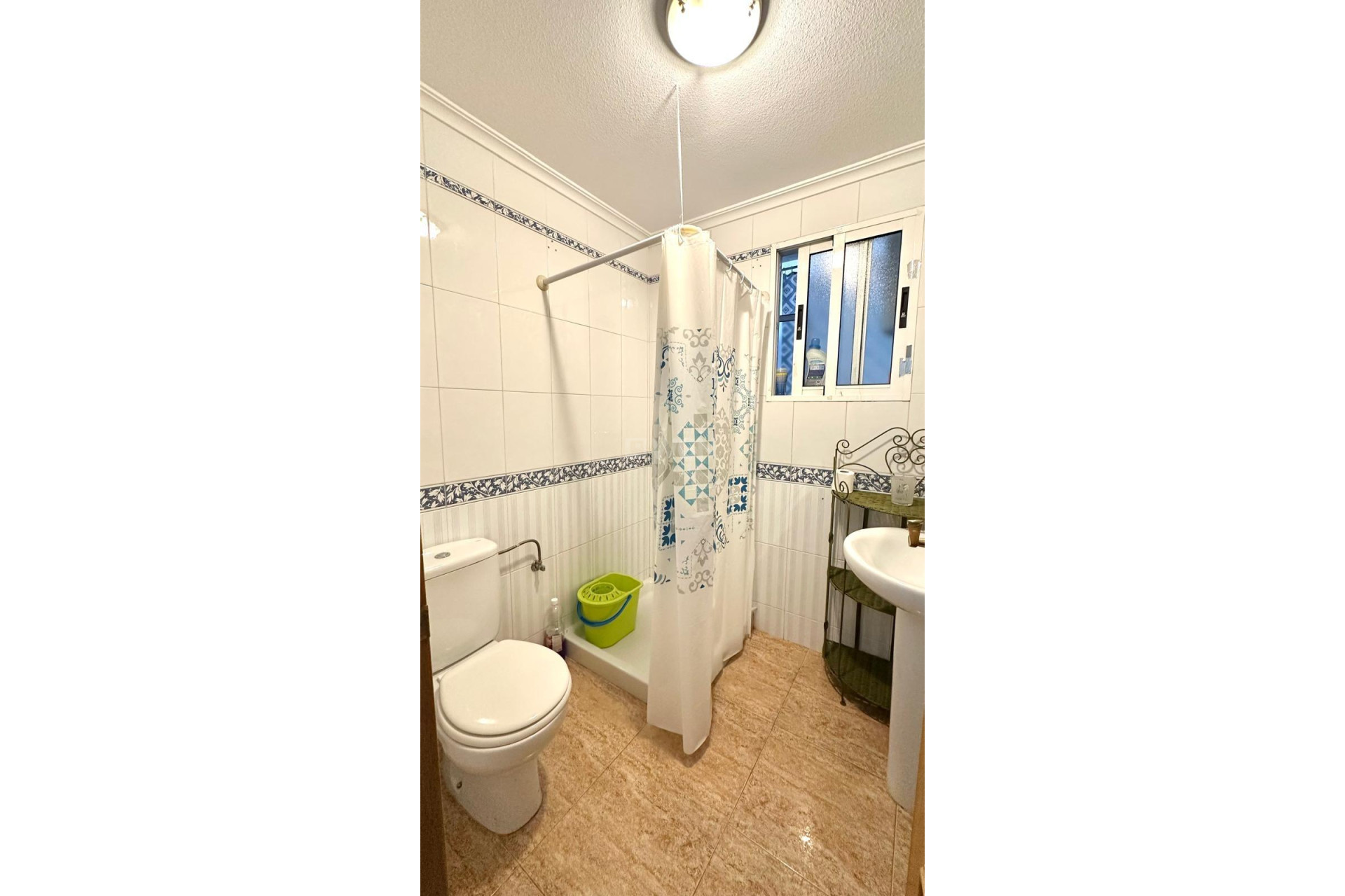 Odsprzedaż - Mieszkanie w bloku - Torrevieja - Playa del Cura