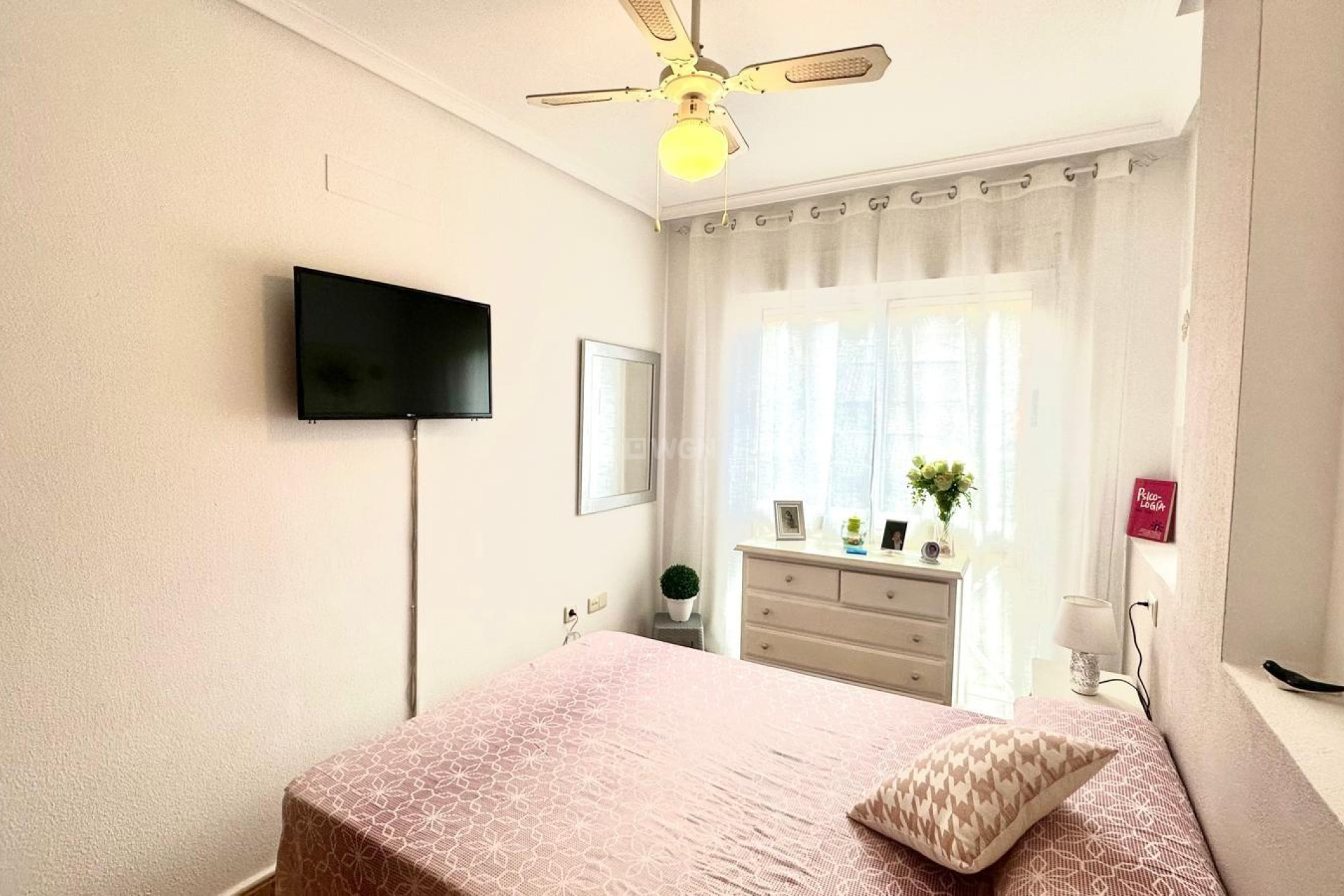 Odsprzedaż - Mieszkanie w bloku - Torrevieja - Playa del Cura