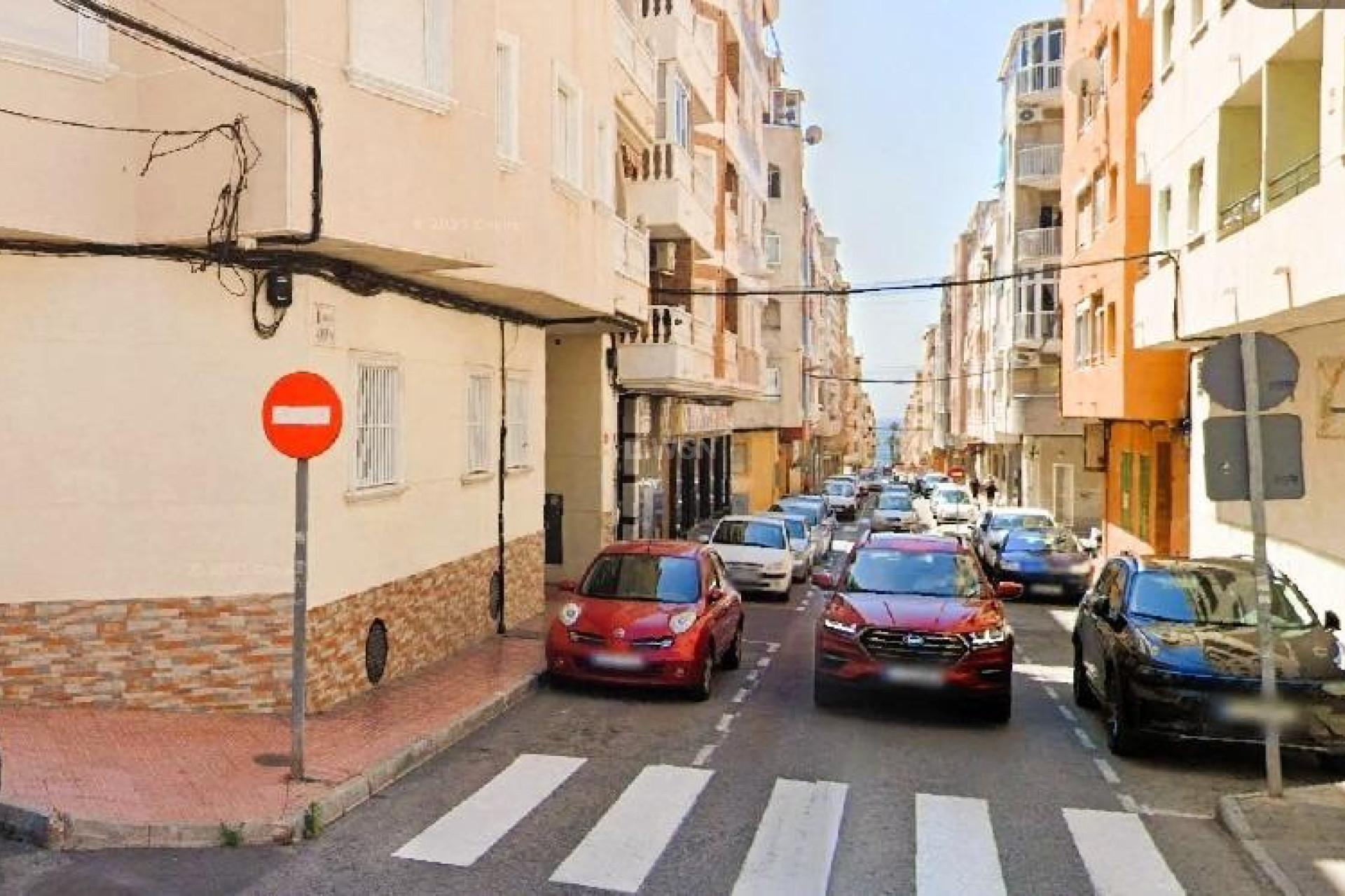 Odsprzedaż - Mieszkanie w bloku - Torrevieja - Playa del Cura