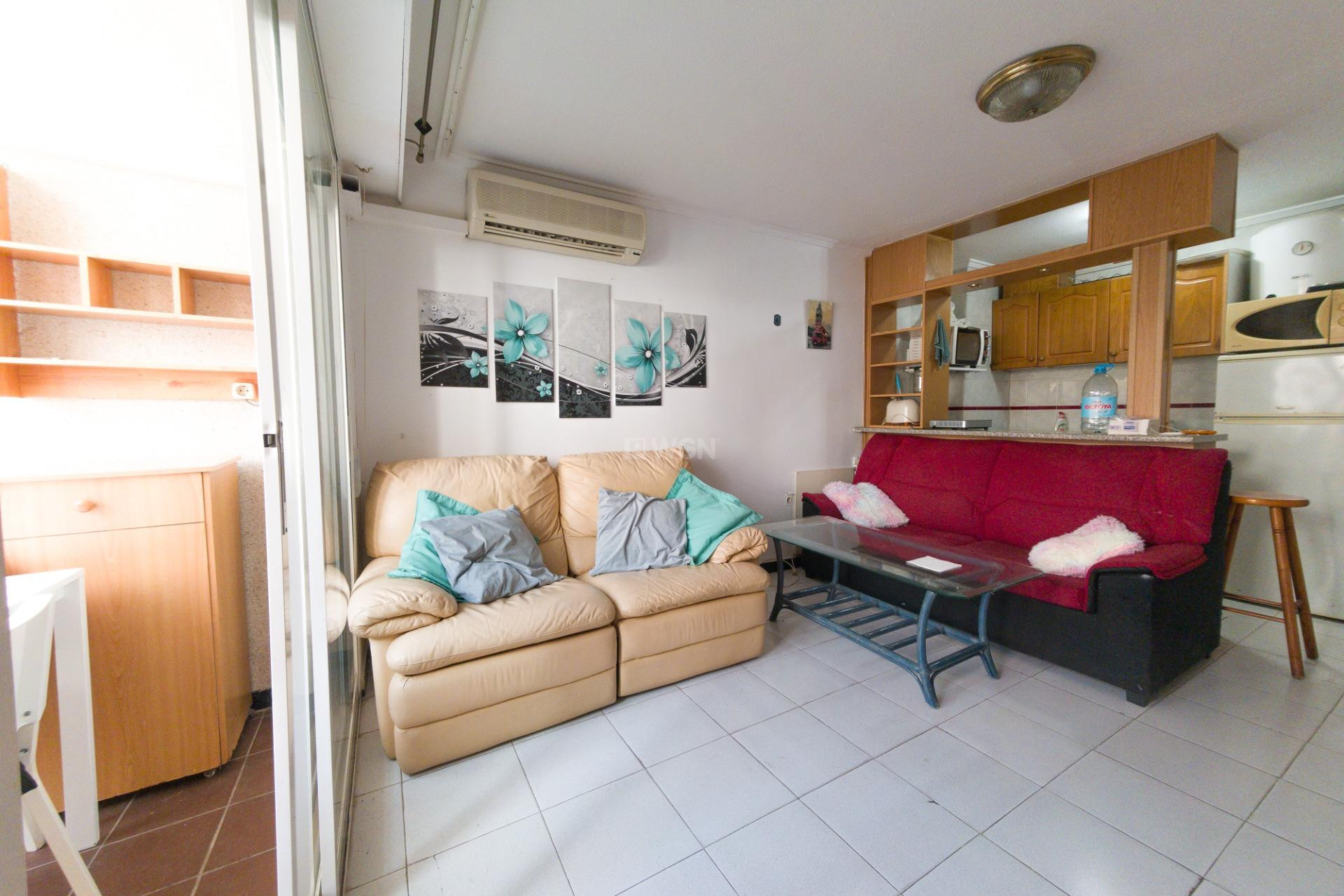 Odsprzedaż - Mieszkanie w bloku - Torrevieja - Playa del Cura