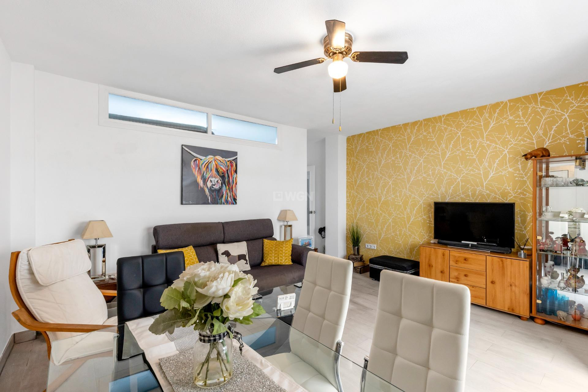 Odsprzedaż - Mieszkanie w bloku - Torrevieja - Playa del Cura