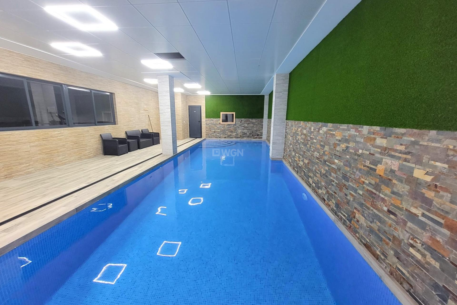 Odsprzedaż - Mieszkanie w bloku - Torrevieja - Playa del Cura