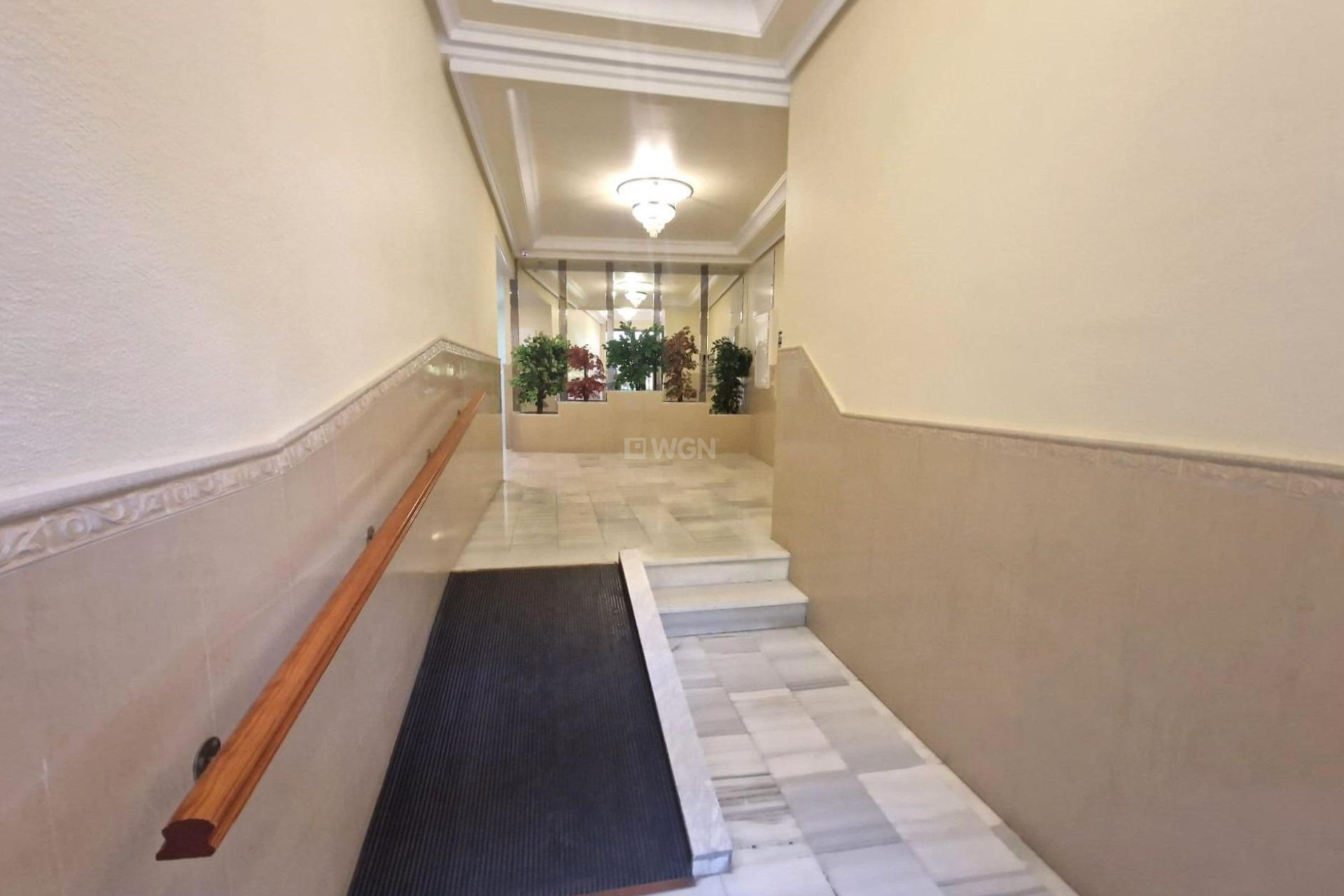 Odsprzedaż - Mieszkanie w bloku - Torrevieja - Playa del Cura