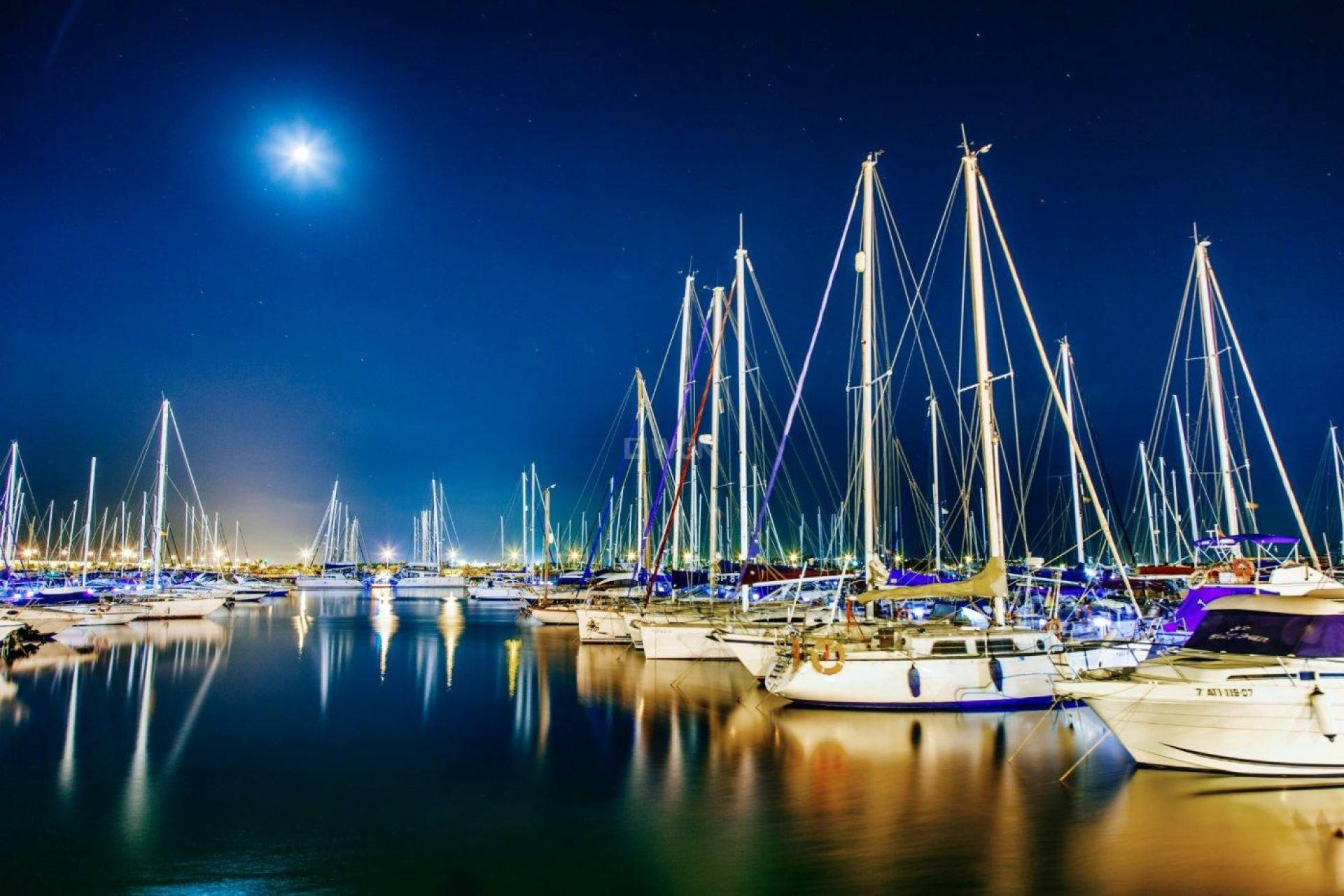 Odsprzedaż - Mieszkanie w bloku - Torrevieja - Playa del Cura