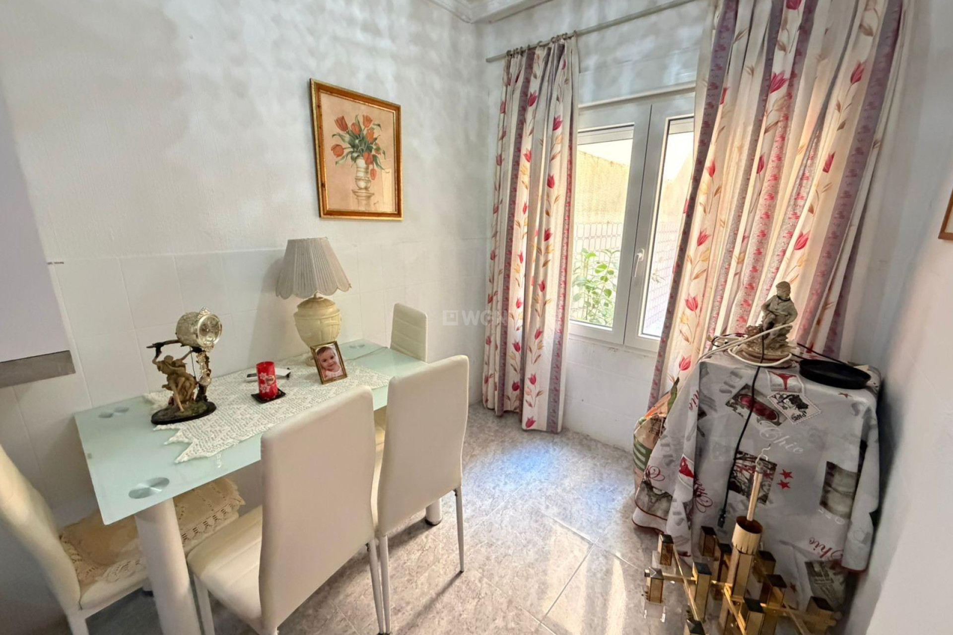 Odsprzedaż - Mieszkanie w bloku - Torrevieja - Playa del Cura