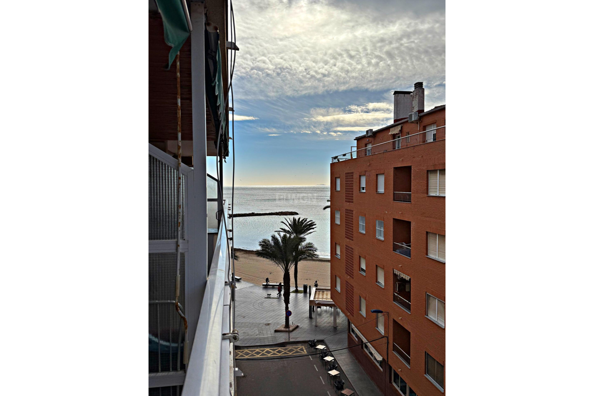 Odsprzedaż - Mieszkanie w bloku - Torrevieja - Playa del Cura