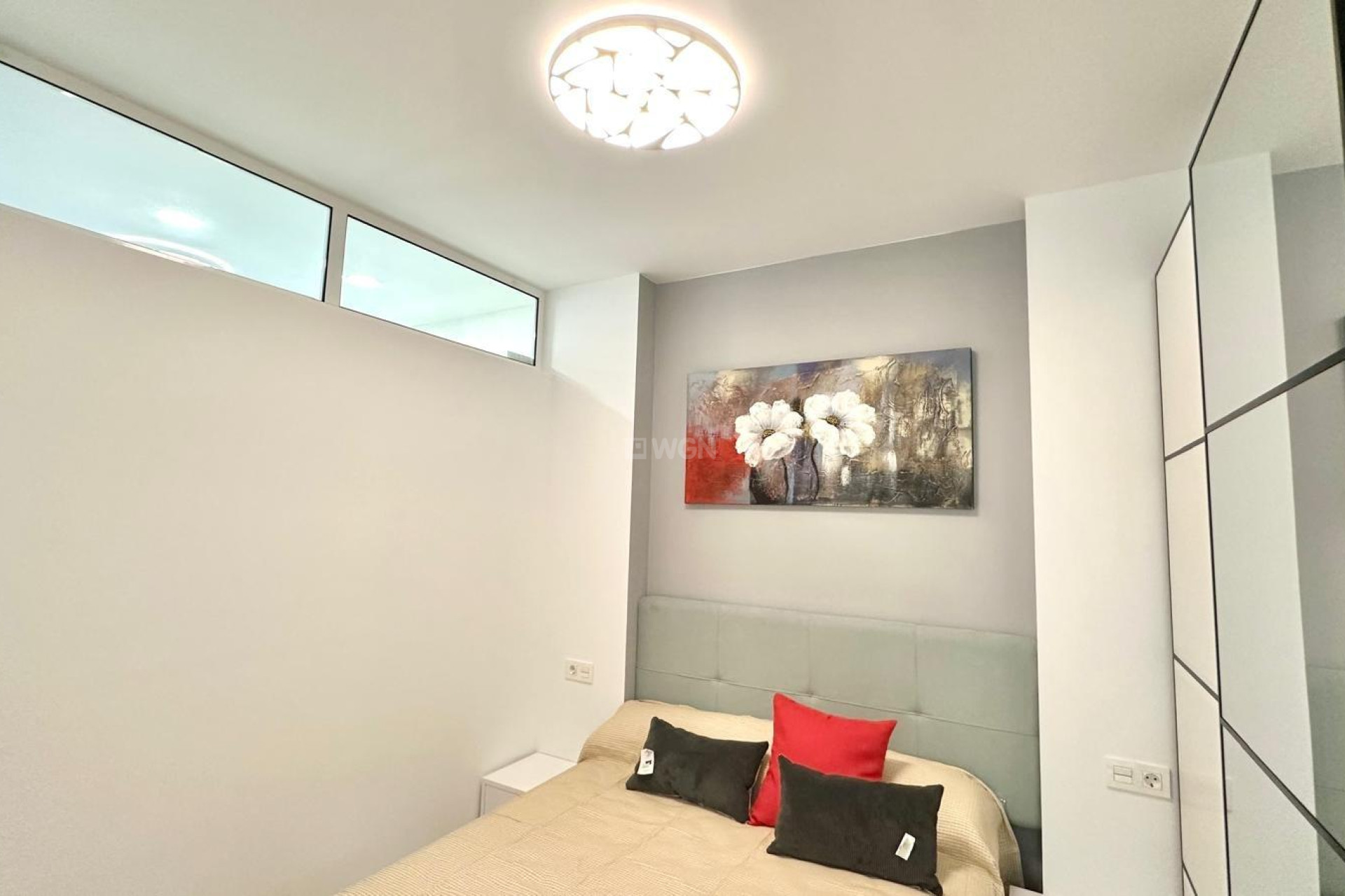 Odsprzedaż - Mieszkanie w bloku - Torrevieja - Playa del Cura