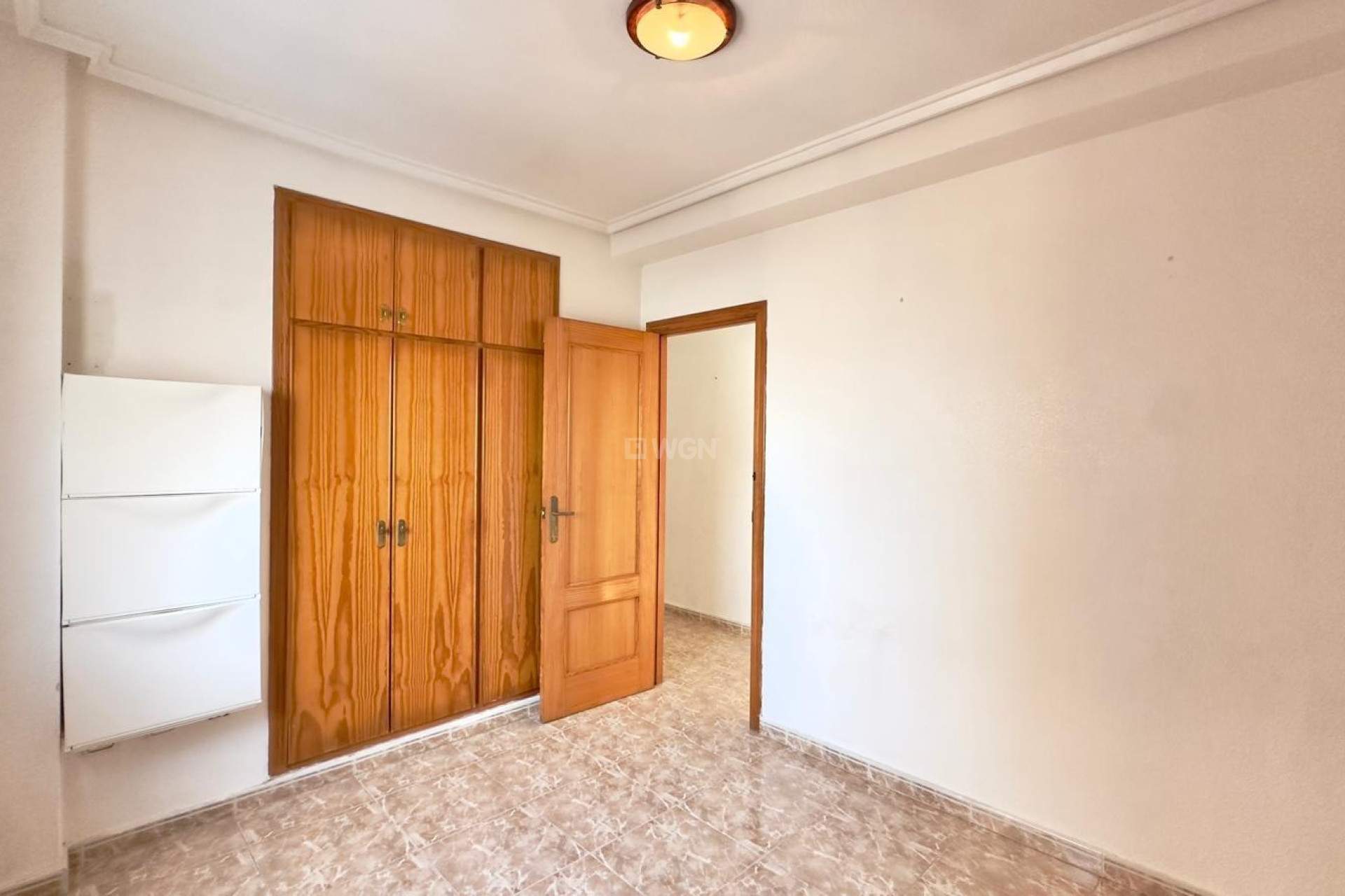 Odsprzedaż - Mieszkanie w bloku - Torrevieja - Playa del Cura