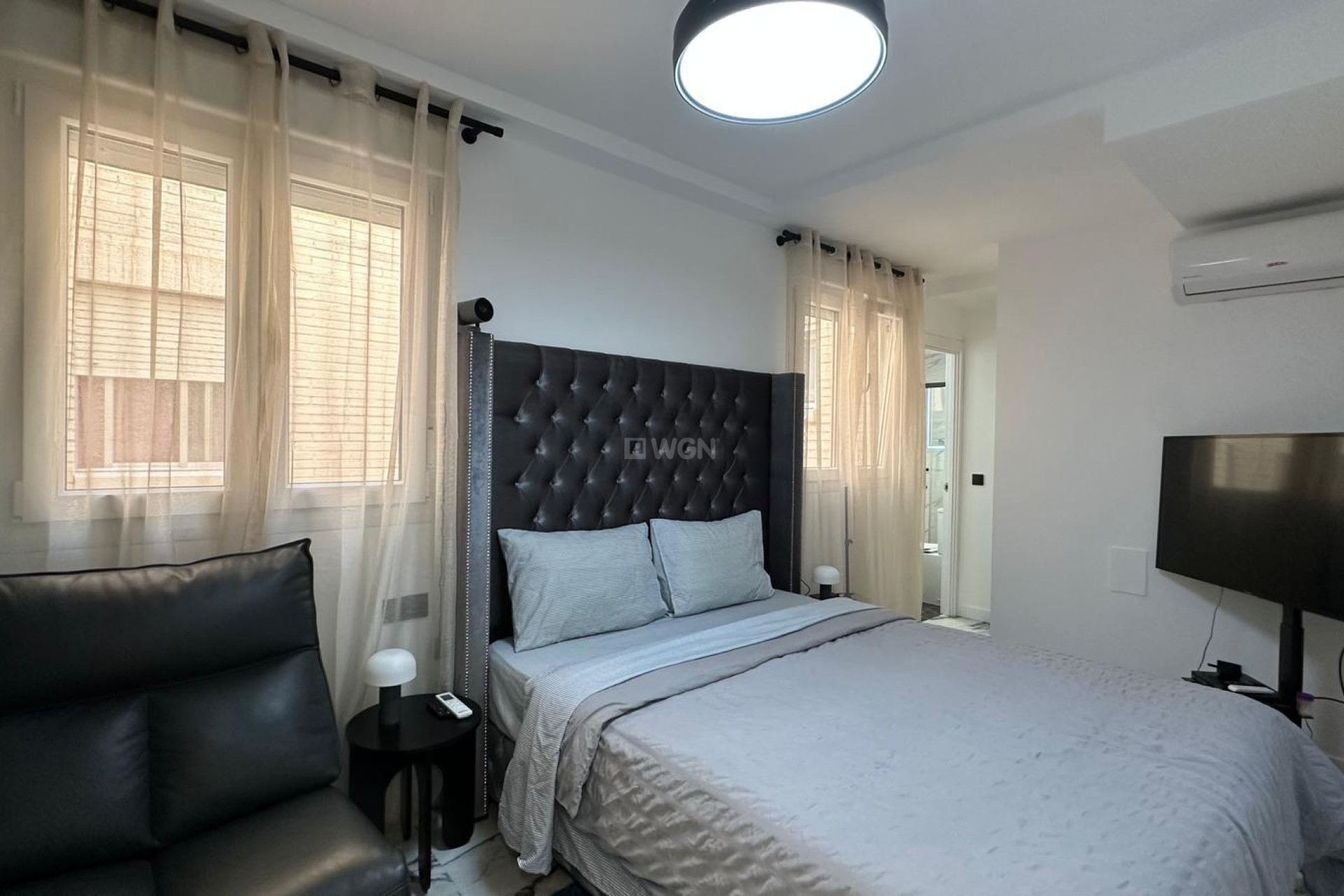 Odsprzedaż - Mieszkanie w bloku - Torrevieja - Playa del Cura